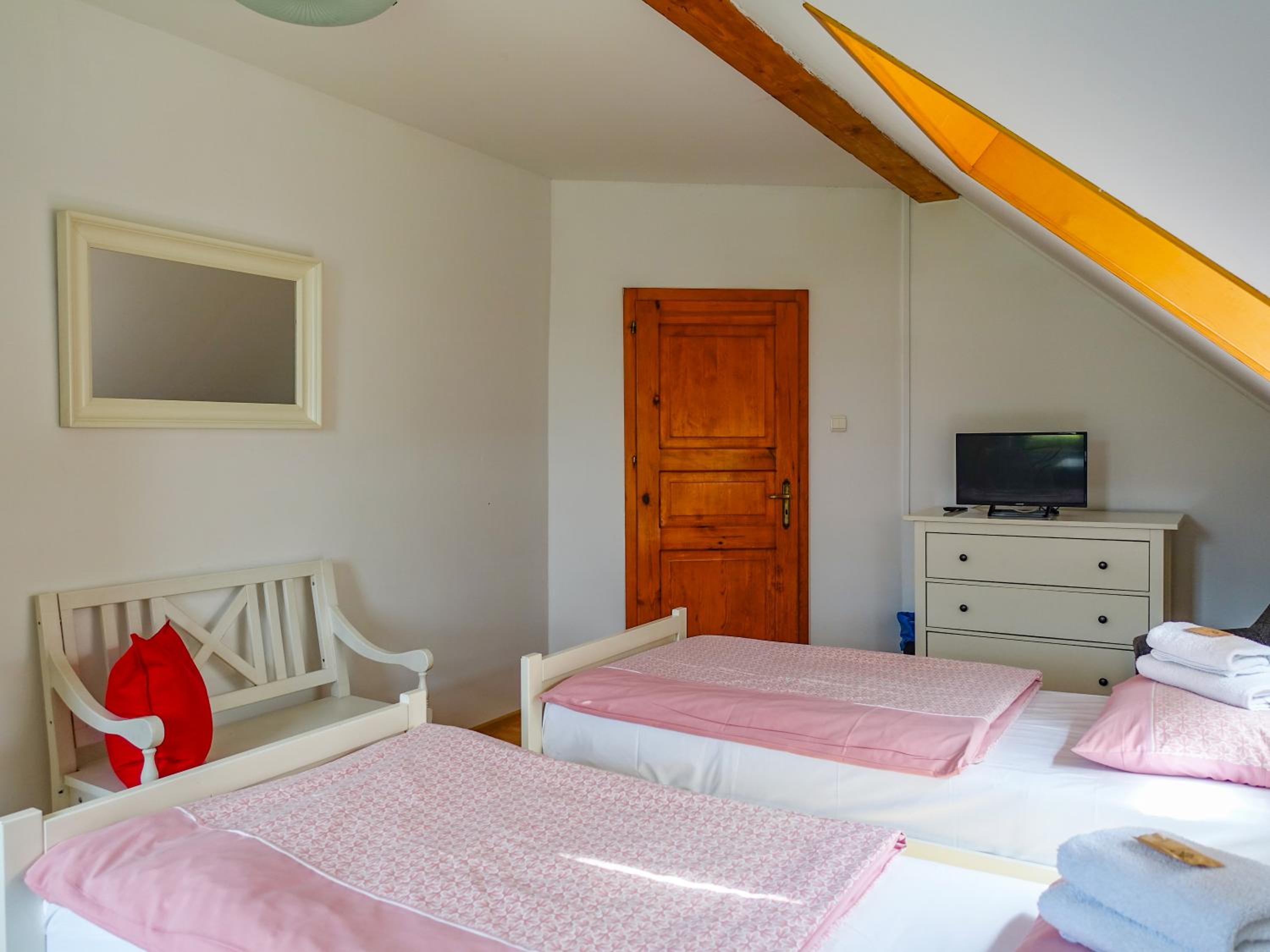 Large Double Room photo 2