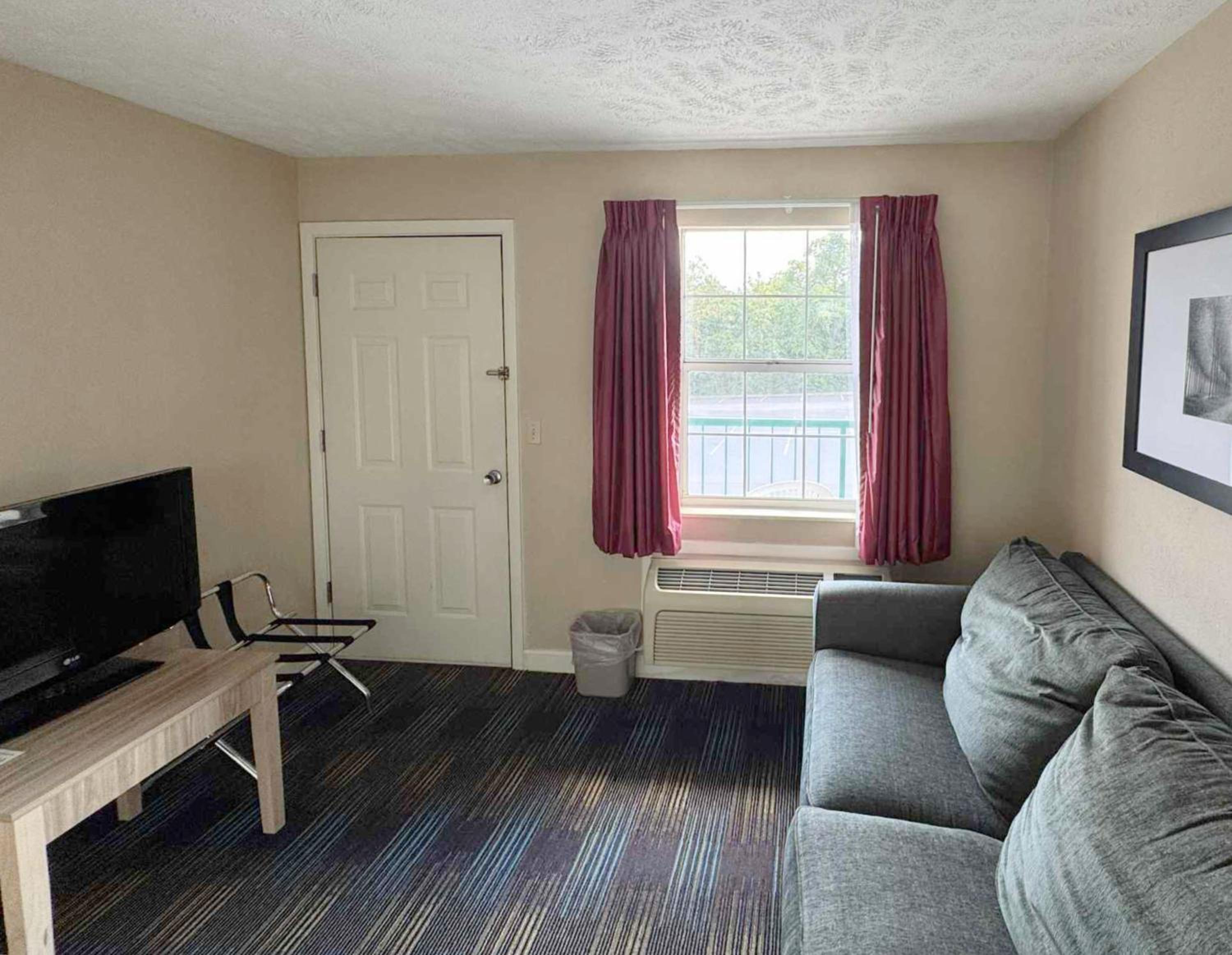 Superior Suite - Photo 6