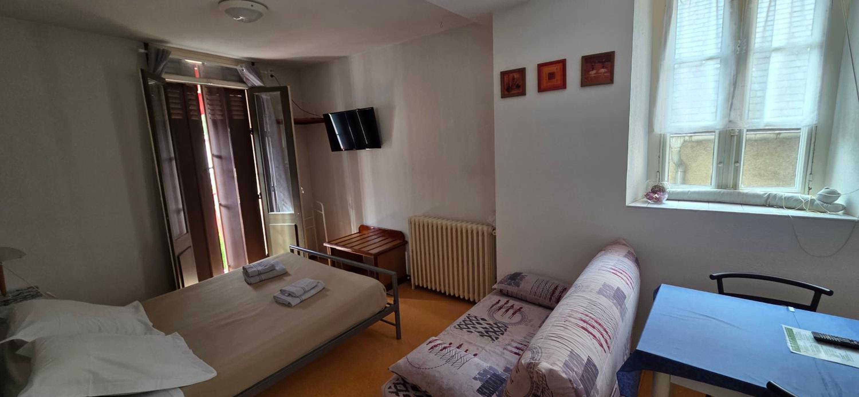 Superior Double Room - Photo 1