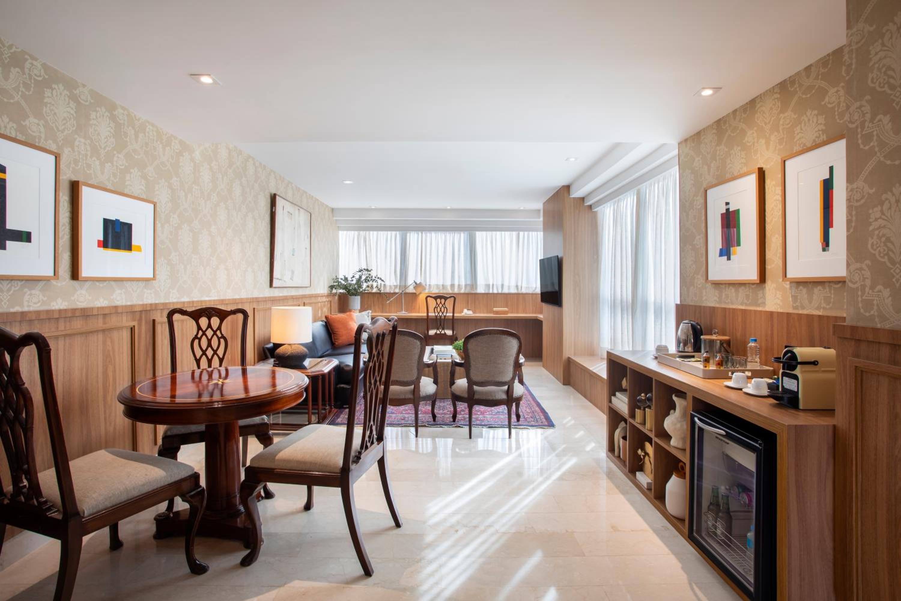 Suite with City View