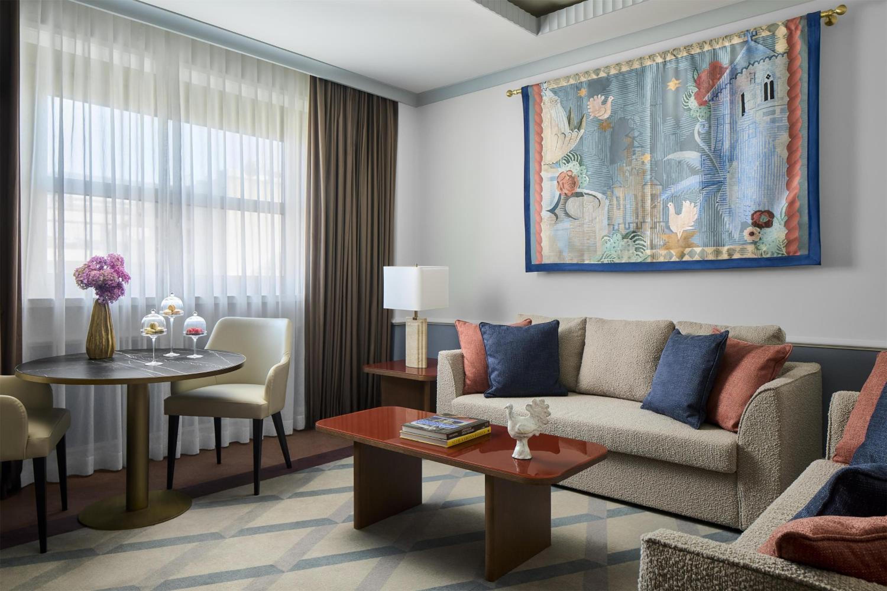 Signature Suite (Non Smoking)