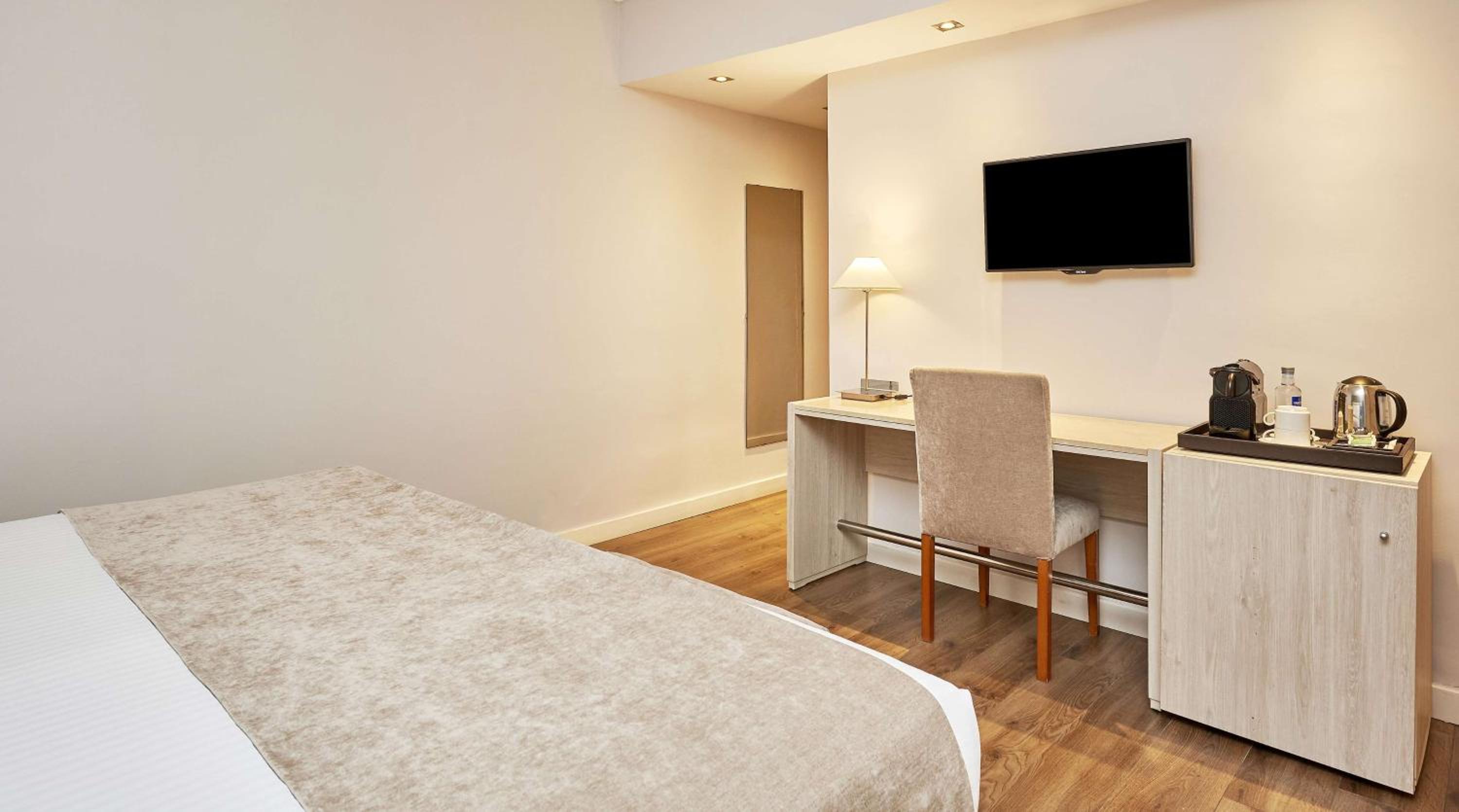 Superior Room - Photo 1