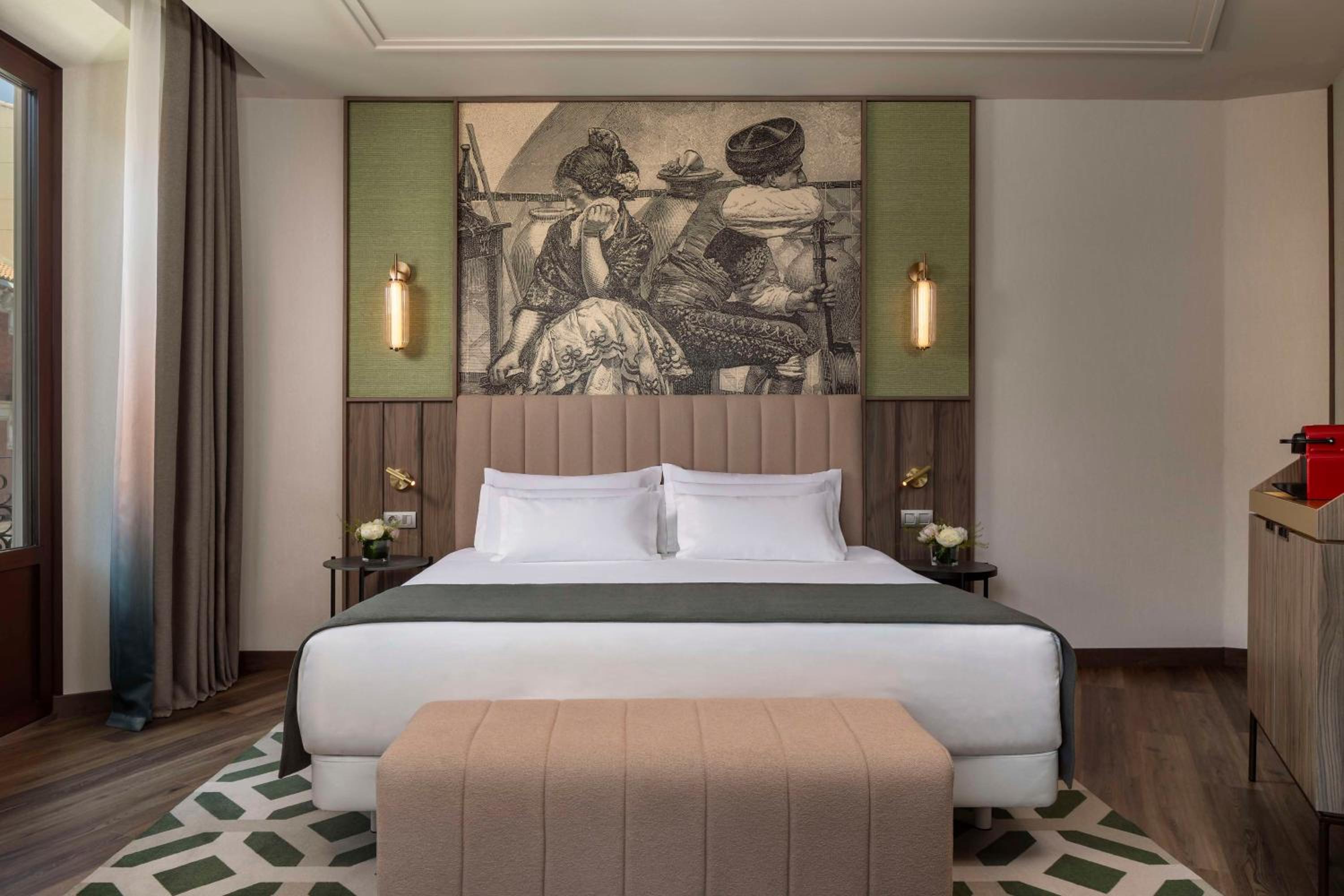 Premium Room with View - Photo 2