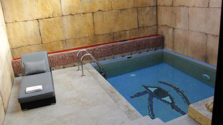 Suite with Private Pool photo 3