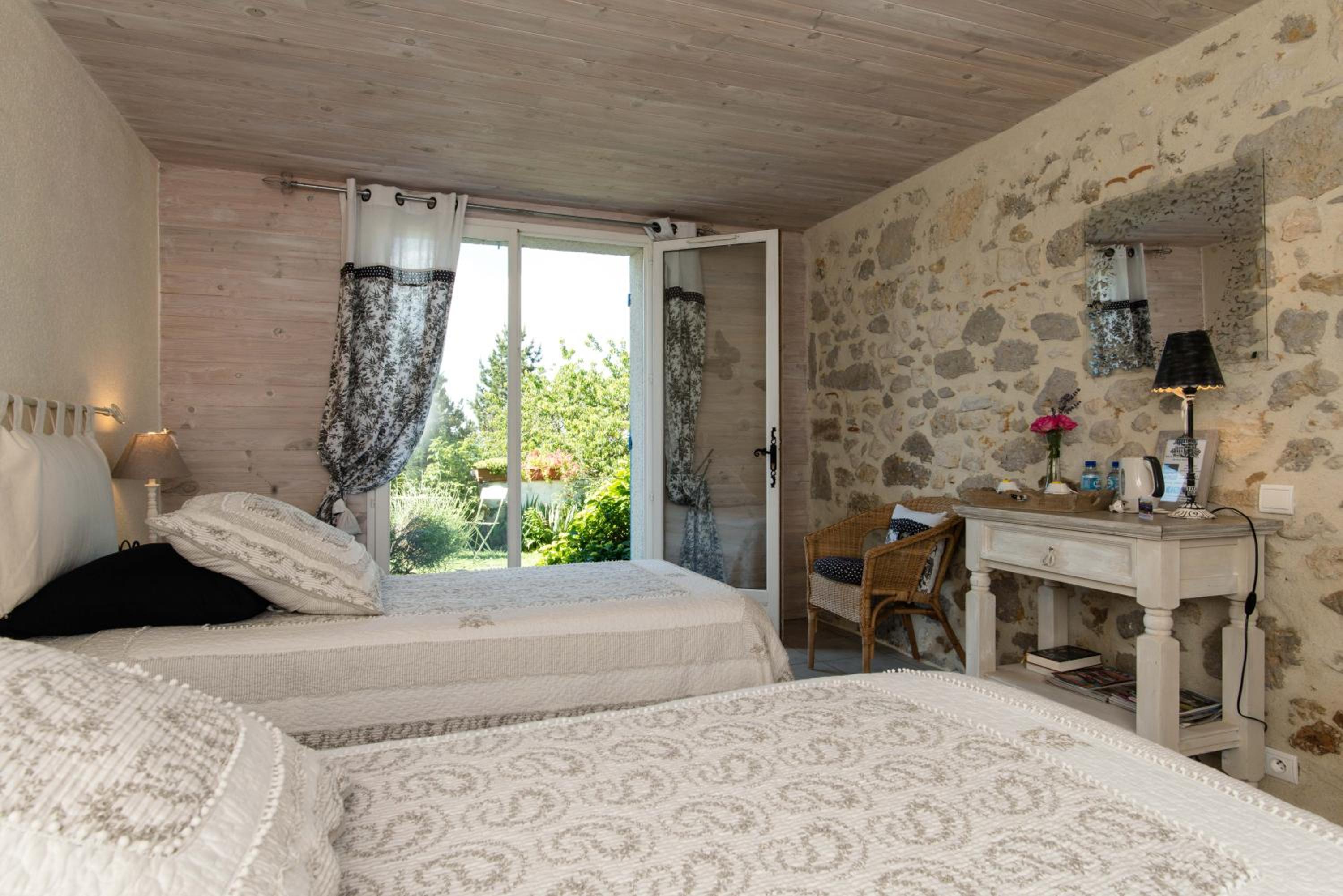 Comfort Twin Room