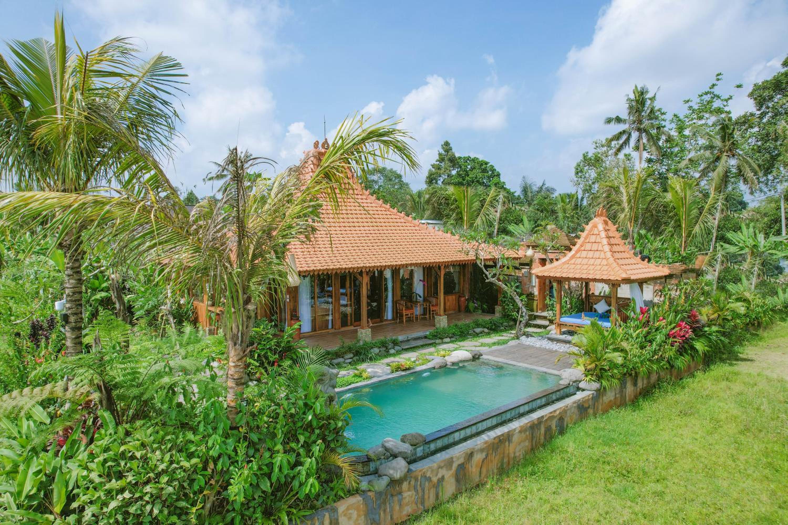 Villa with Private Pool photo 3