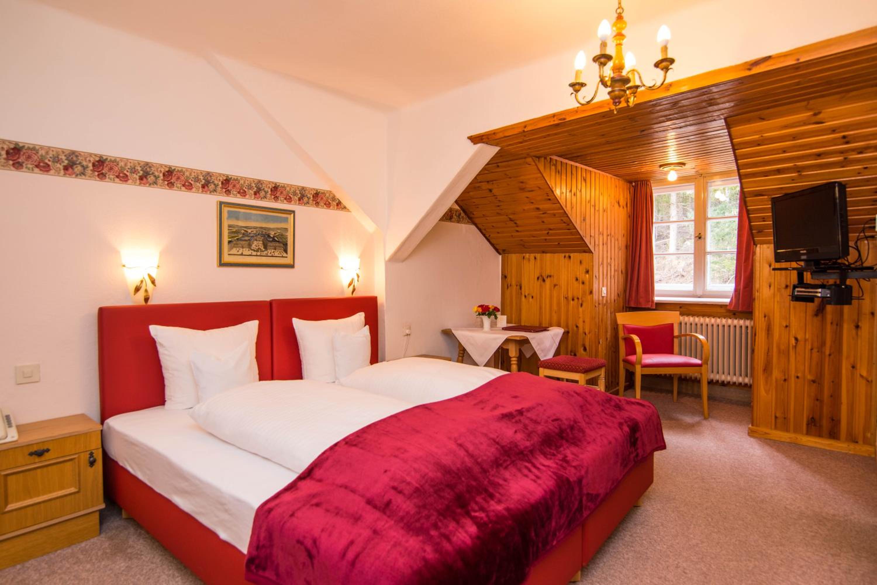 Double Room - Photo 17