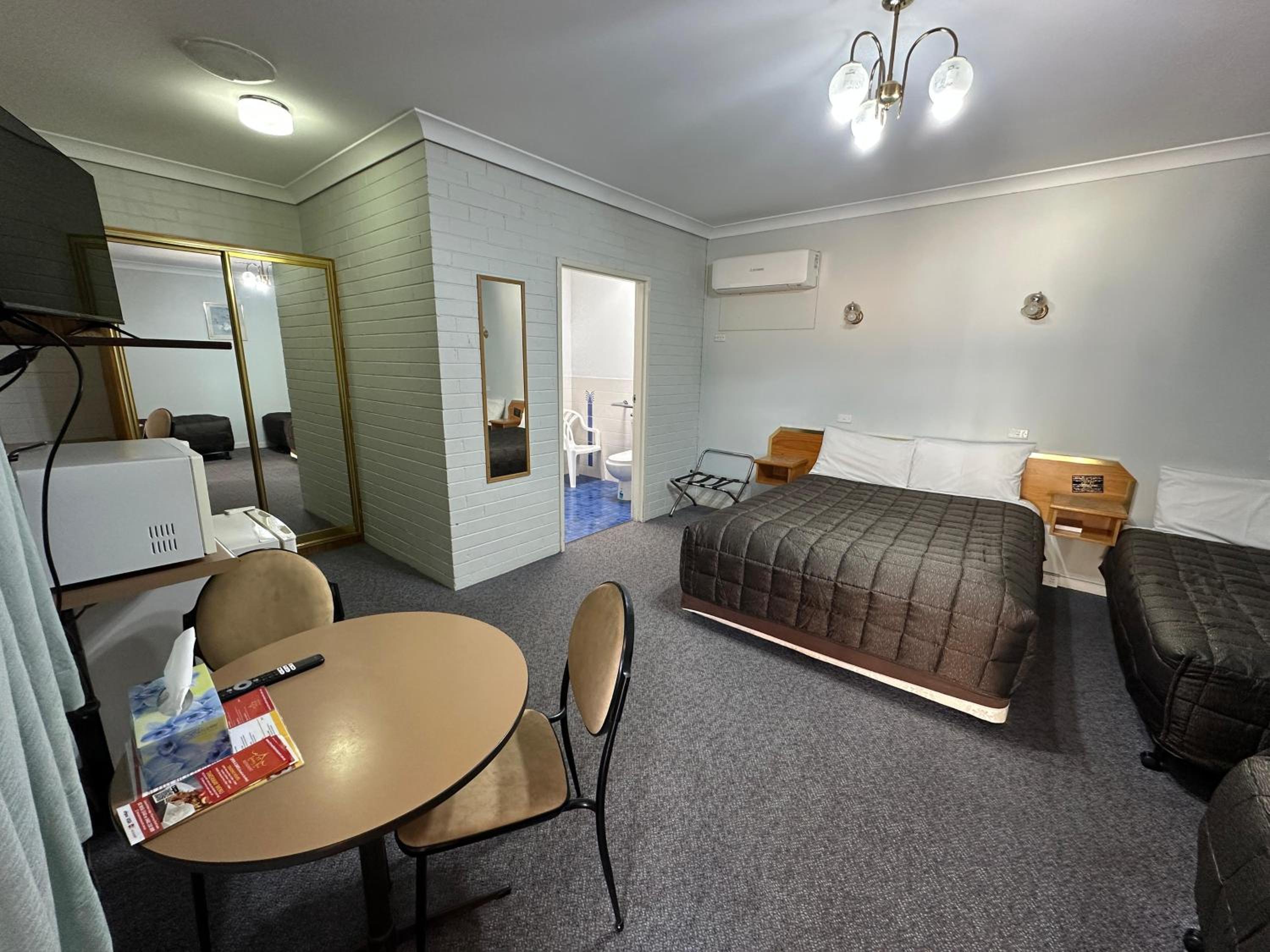 Family Room - Disability Access photo 1