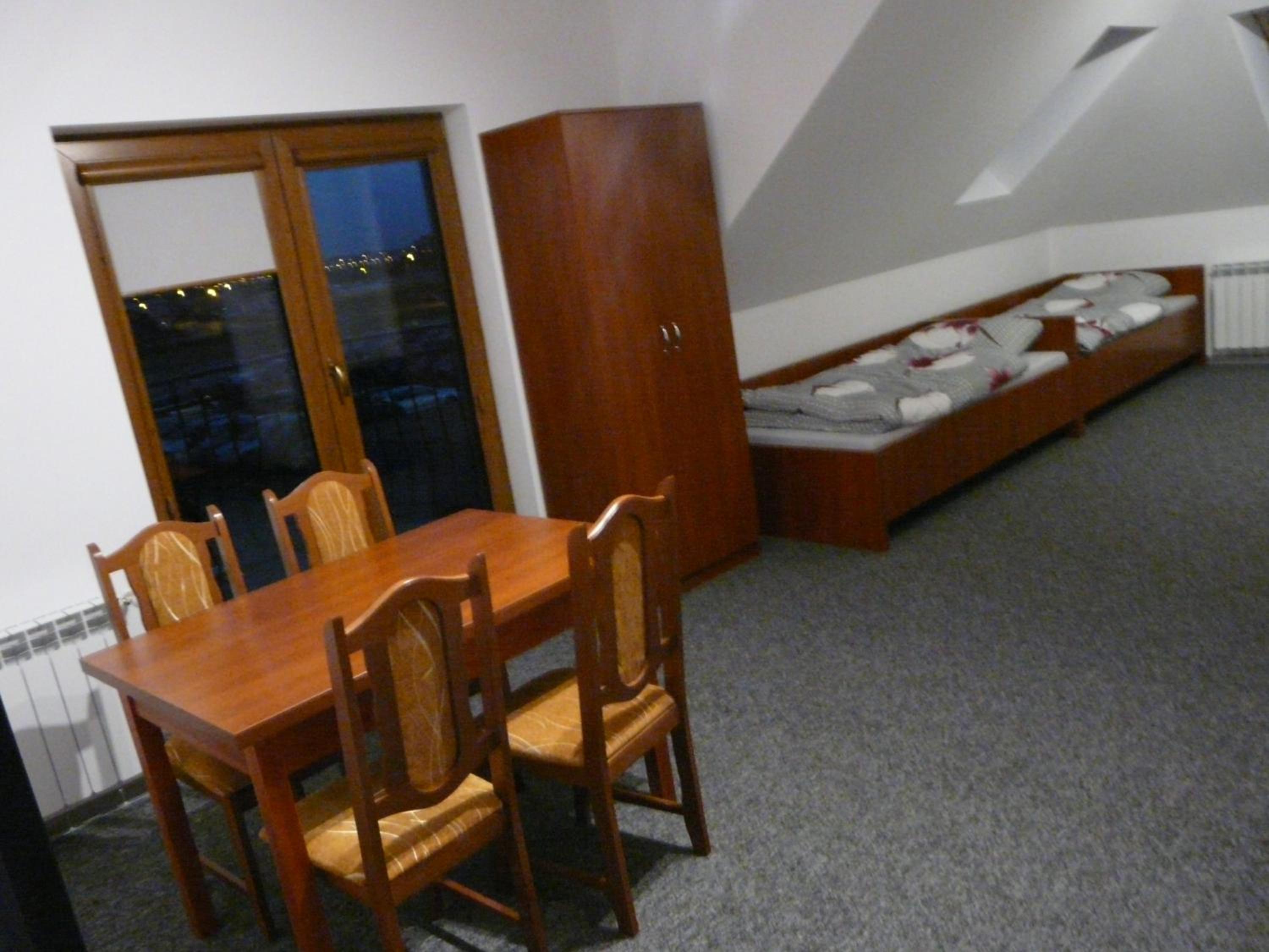 Quadruple Room with Private Bathroom