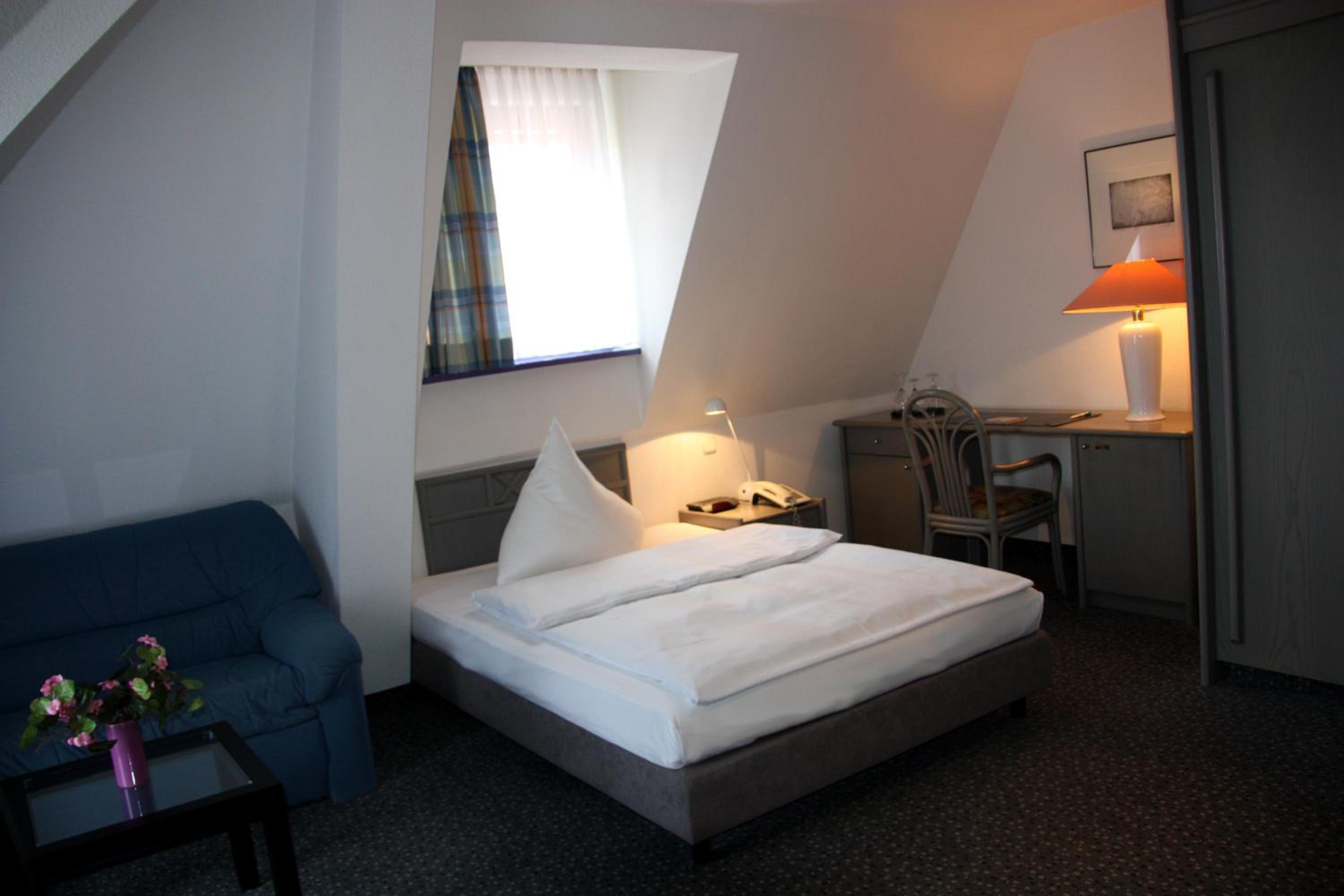 Double Room - Photo 9