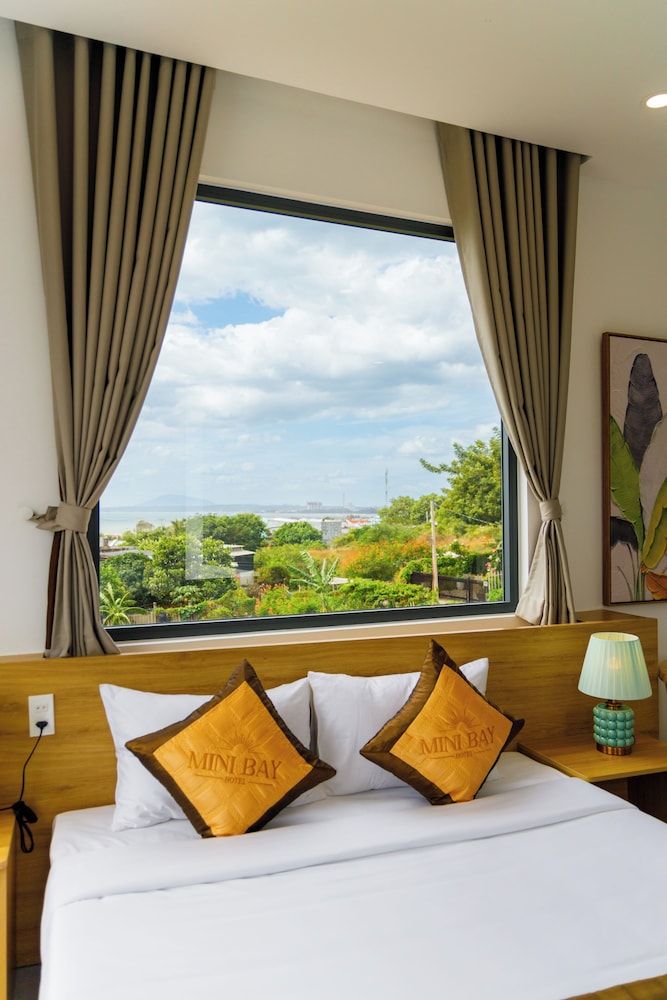 Family Studio Suite, Pool View photo 2