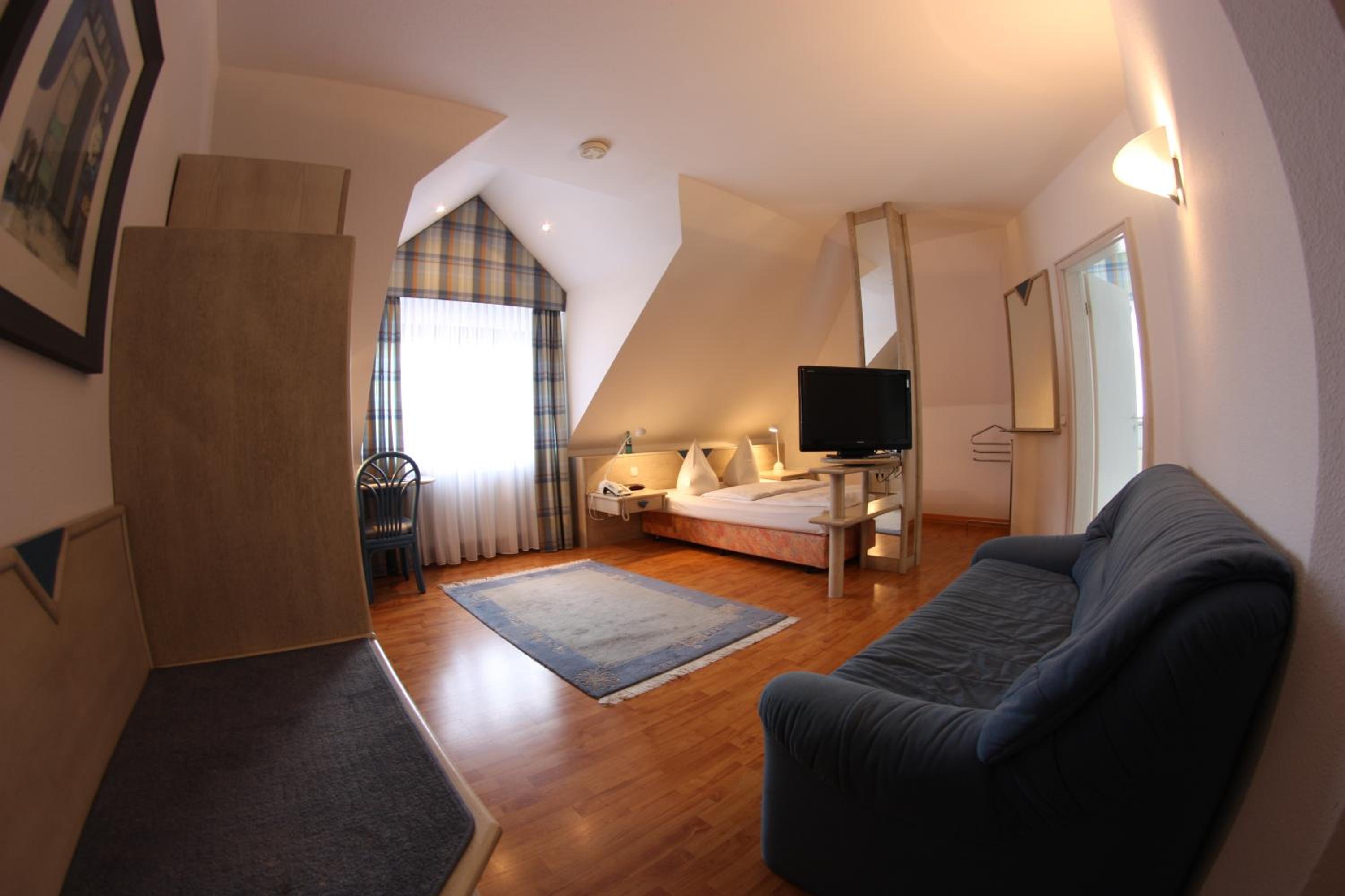 Standard Double Suite - Photo 3