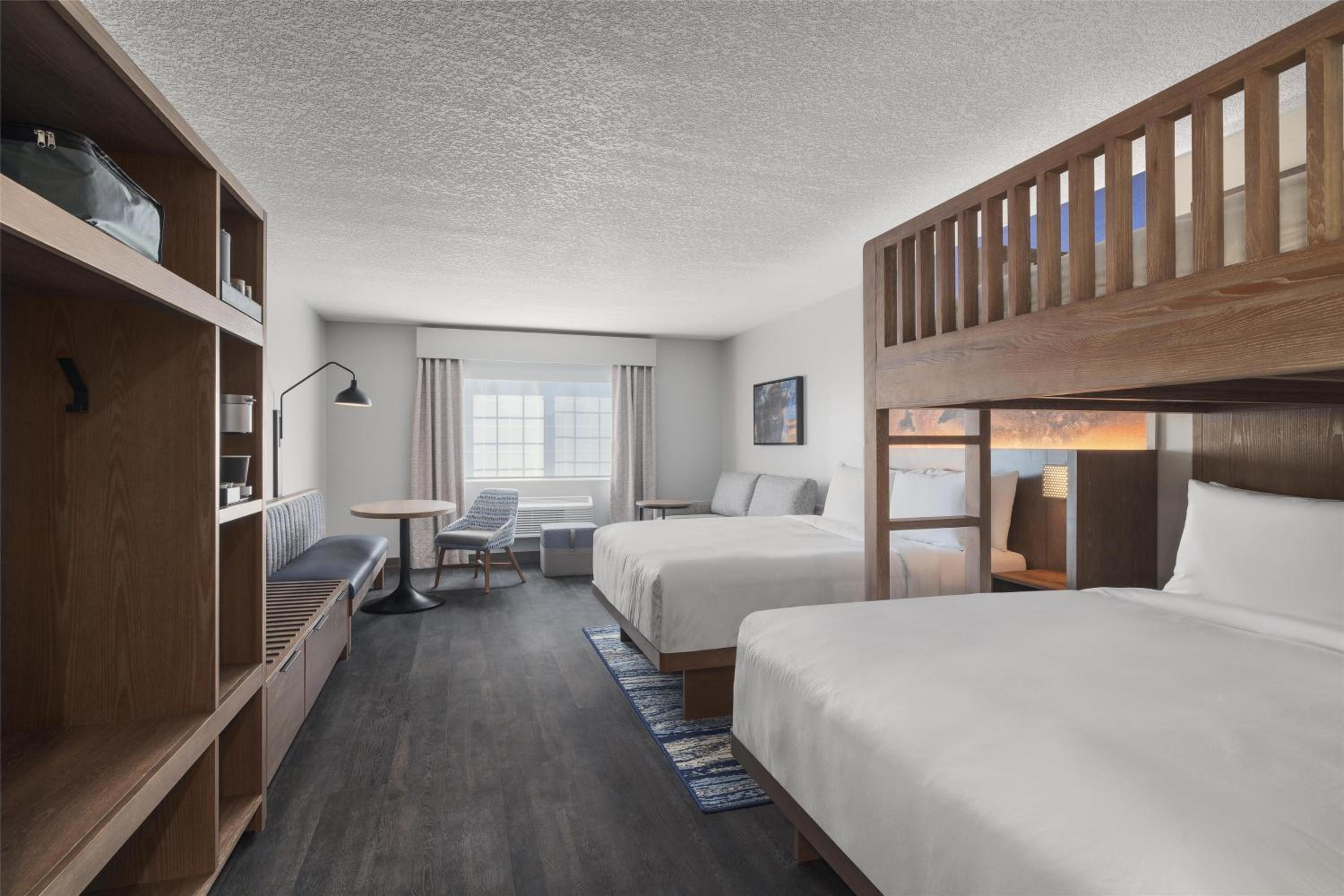 Queen Room with One Queen Bed, Bunk Bed and Twin Sofa Bed - Photo 1