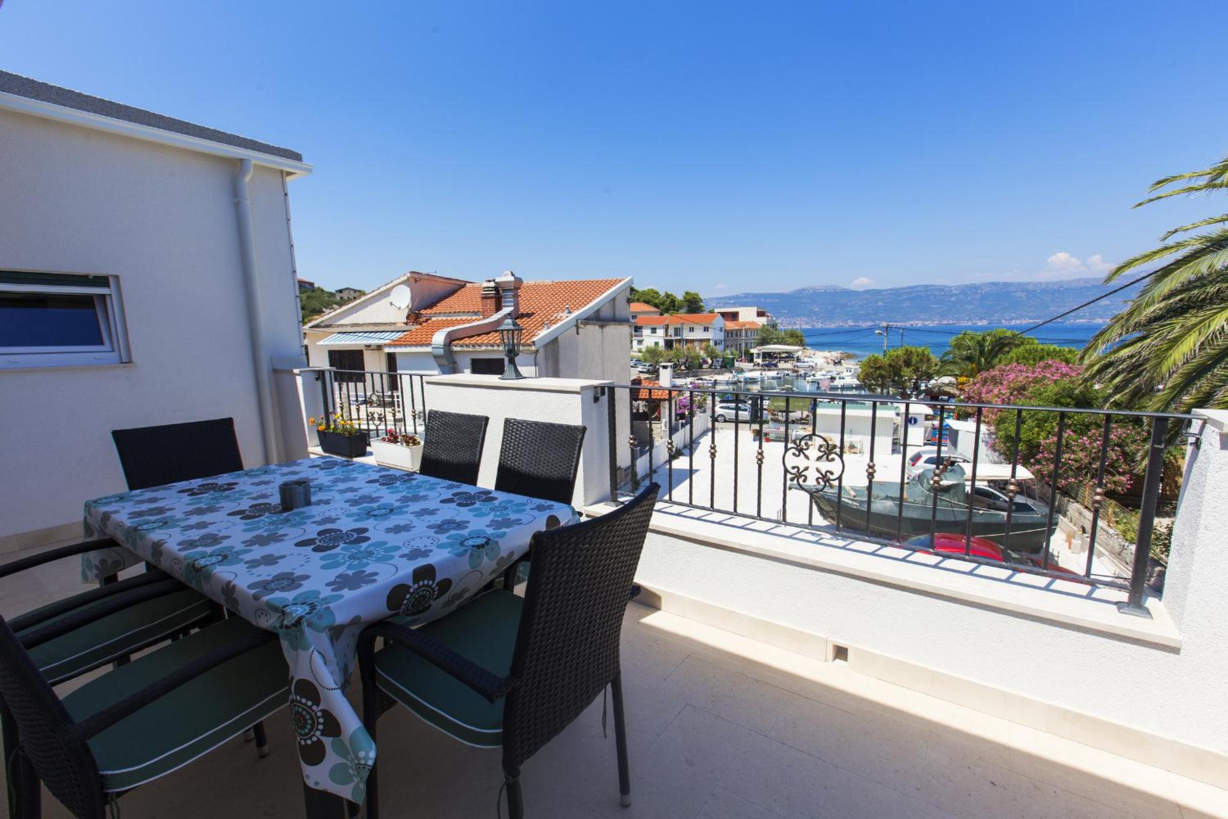 Apartment with Sea View