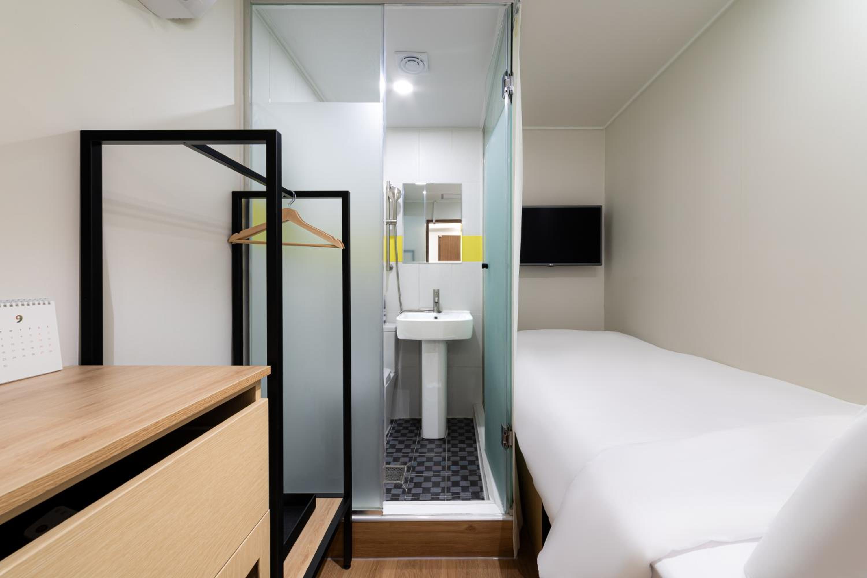 Small Single Room