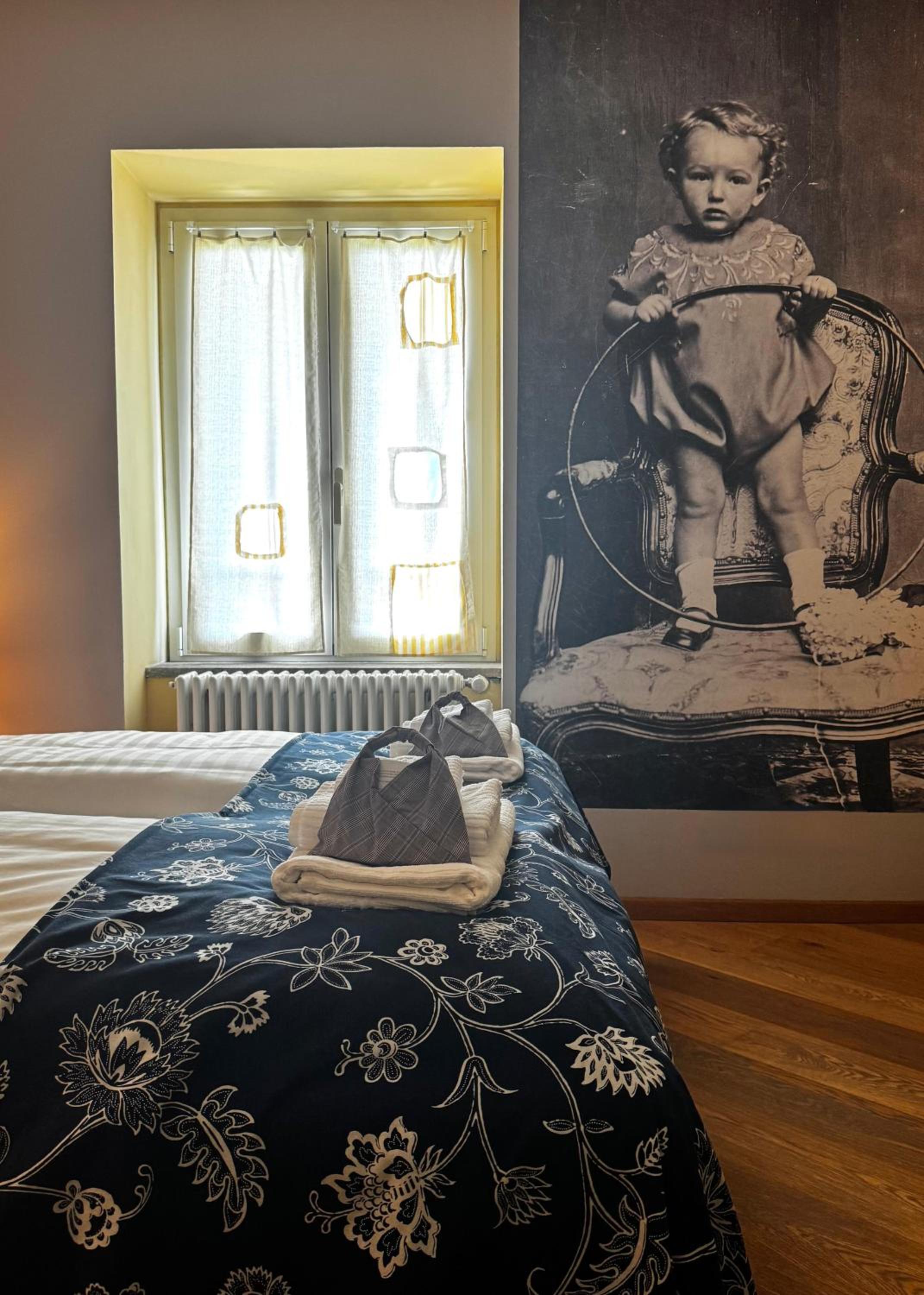 Double or Twin Room with Bathroom photo 2