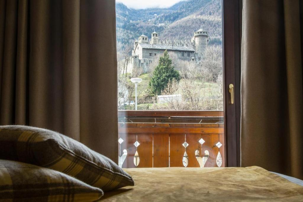 Deluxe Double or Twin Room with Mountain View photo 1
