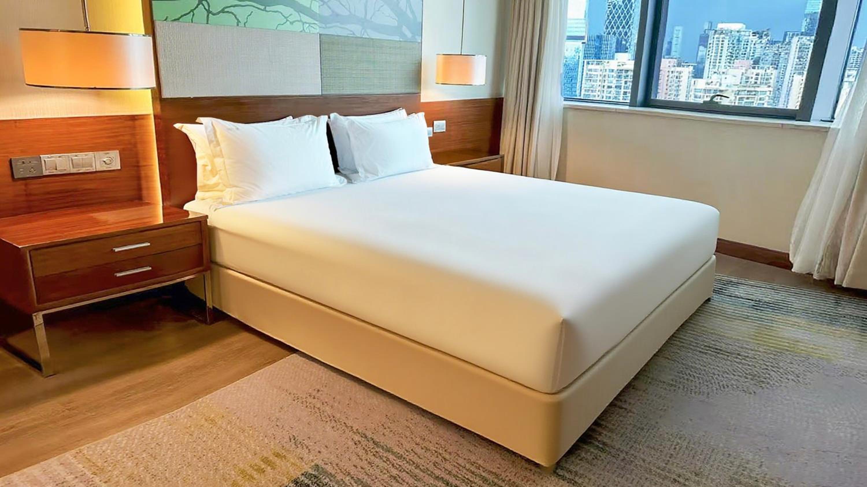 Premium King Room - Photo 3