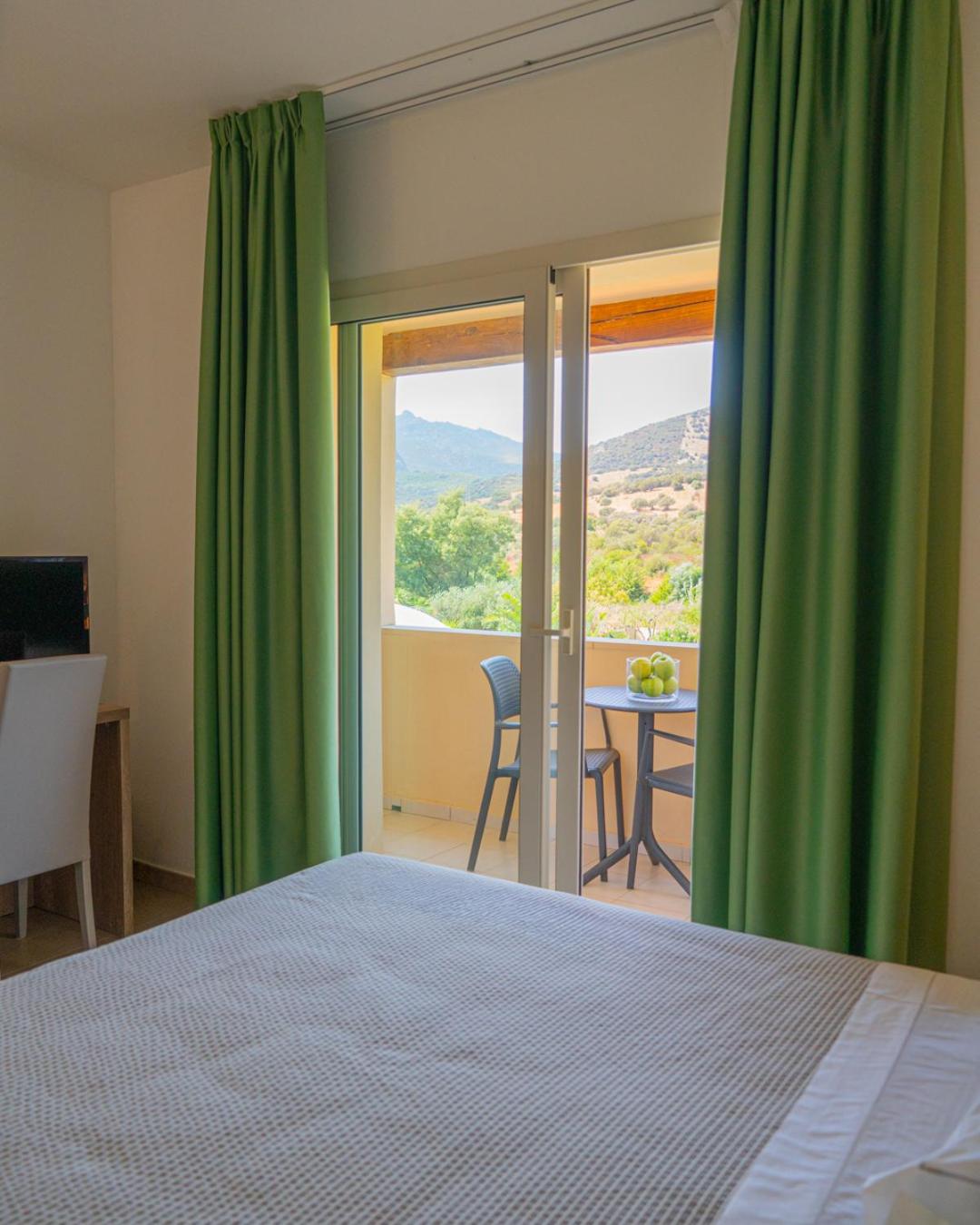 Executive Triple Room - Photo 4