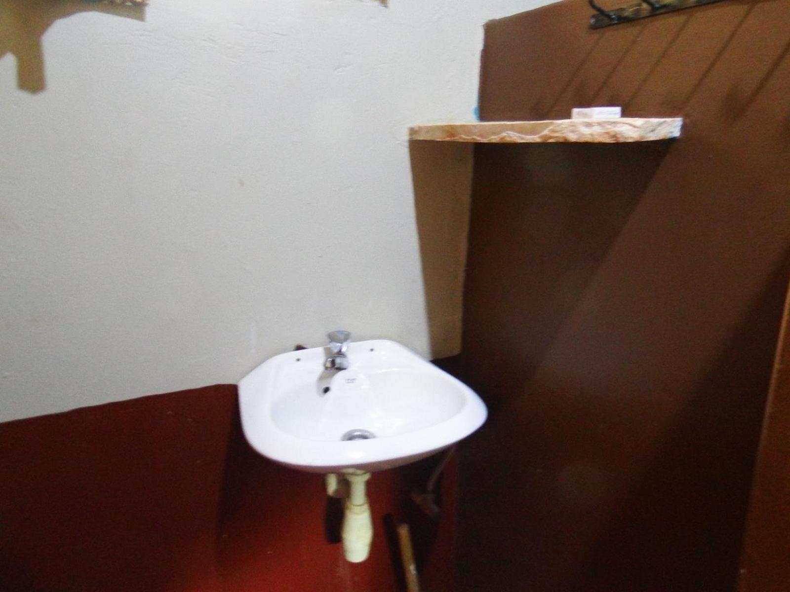 Double Room with Private Bathroom photo 3