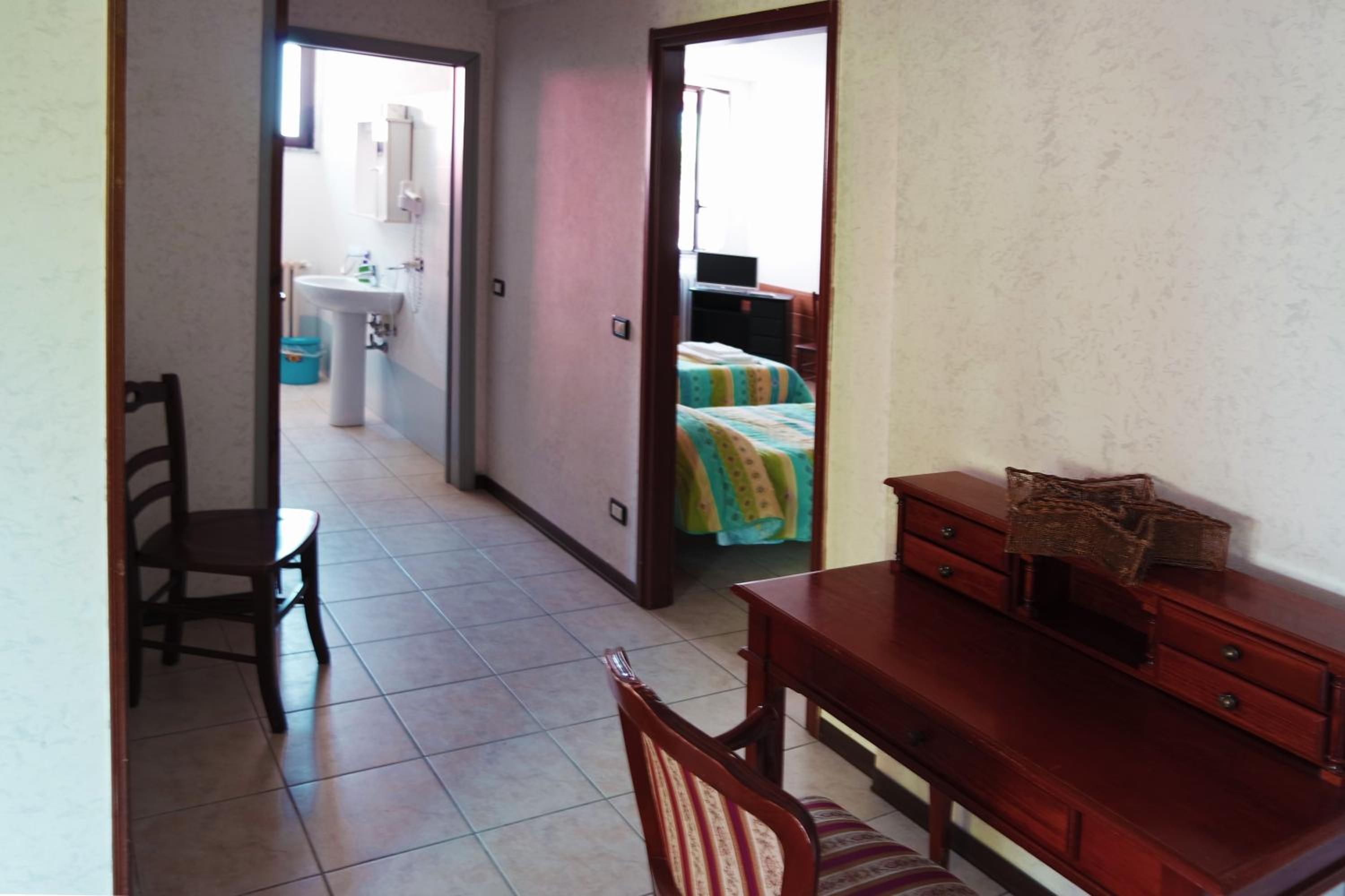 Triple Room - Photo 1