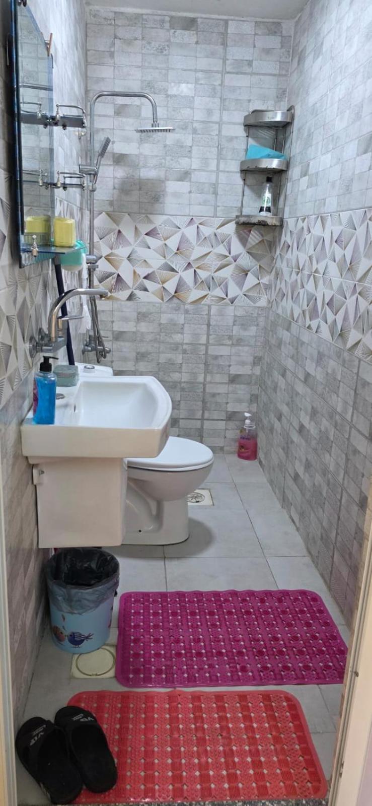 Economy Triple Room