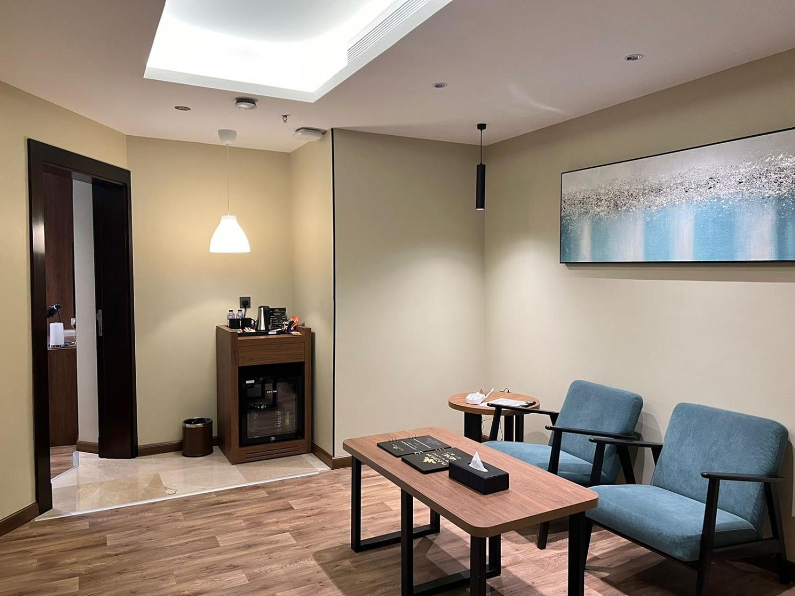 Double Room - Disability Access photo 2