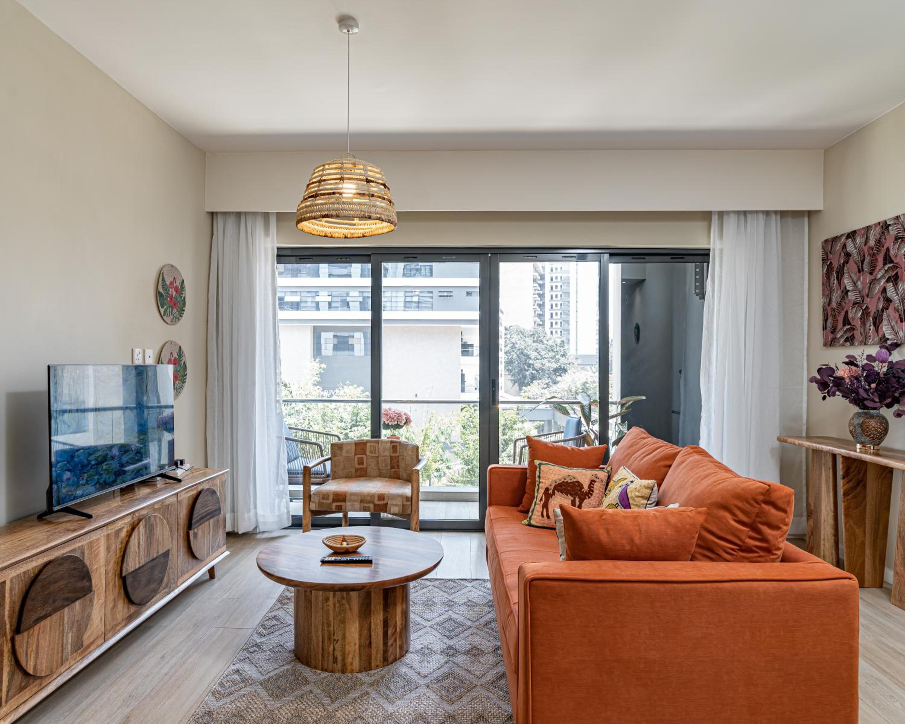 Two-Bedroom Deluxe Apartment with Balcony