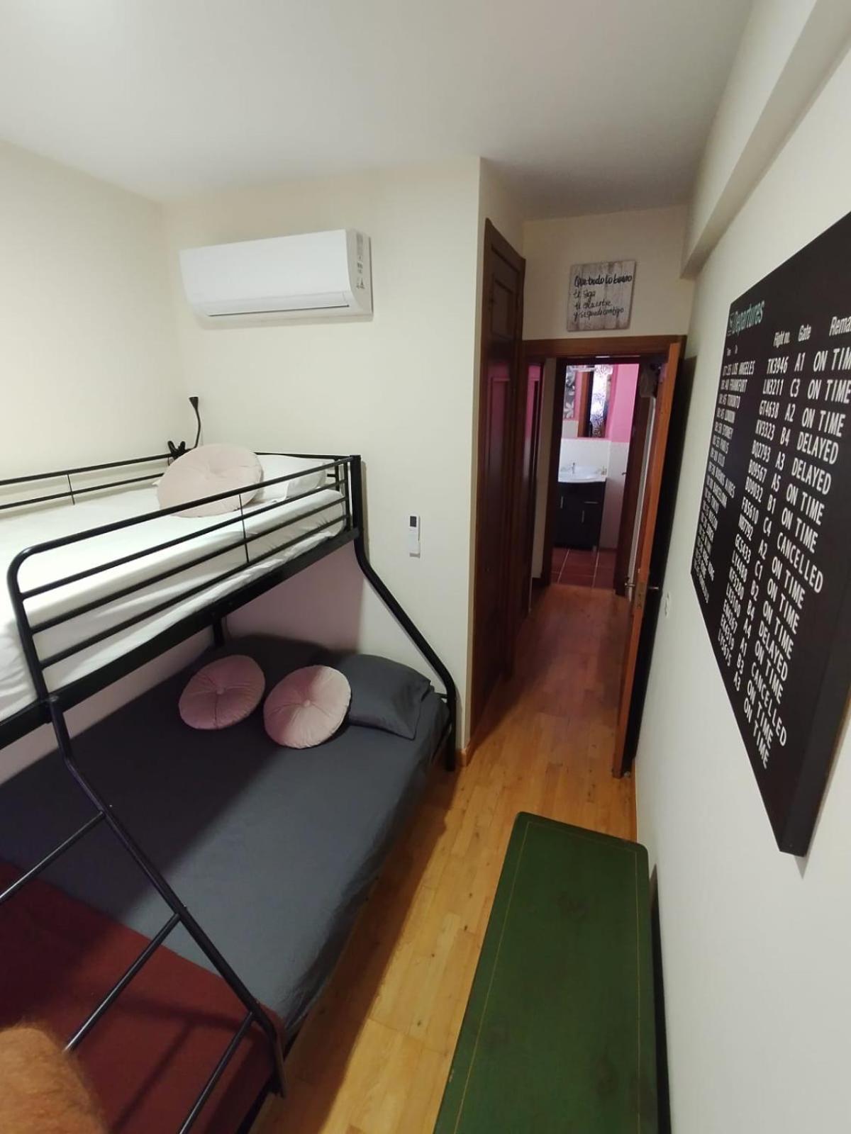 Two-Bedroom House photo 2
