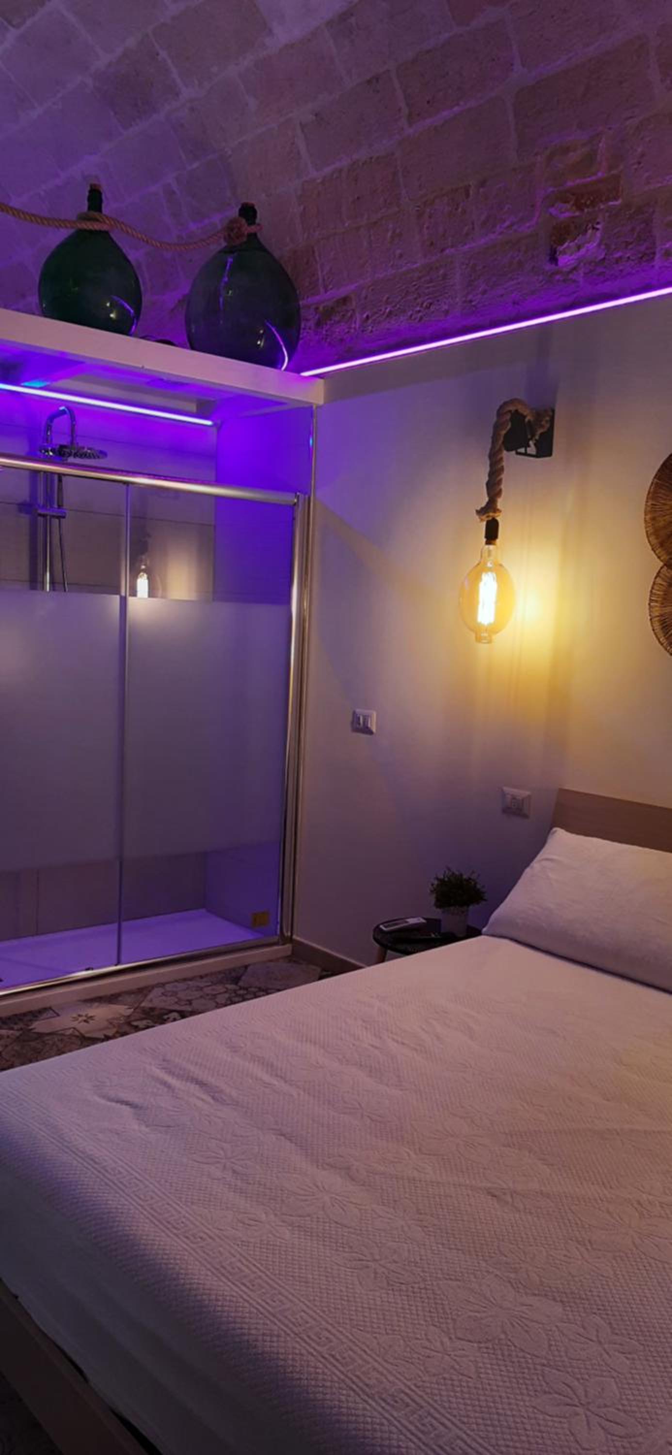 Large Double or Twin Room photo 3