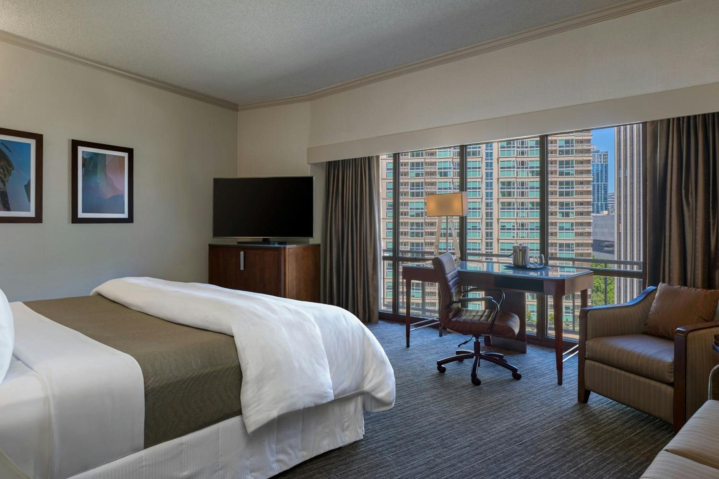 King Room with Sofa Bed - Hearing Accessible at The Westin Seattle in Seattle