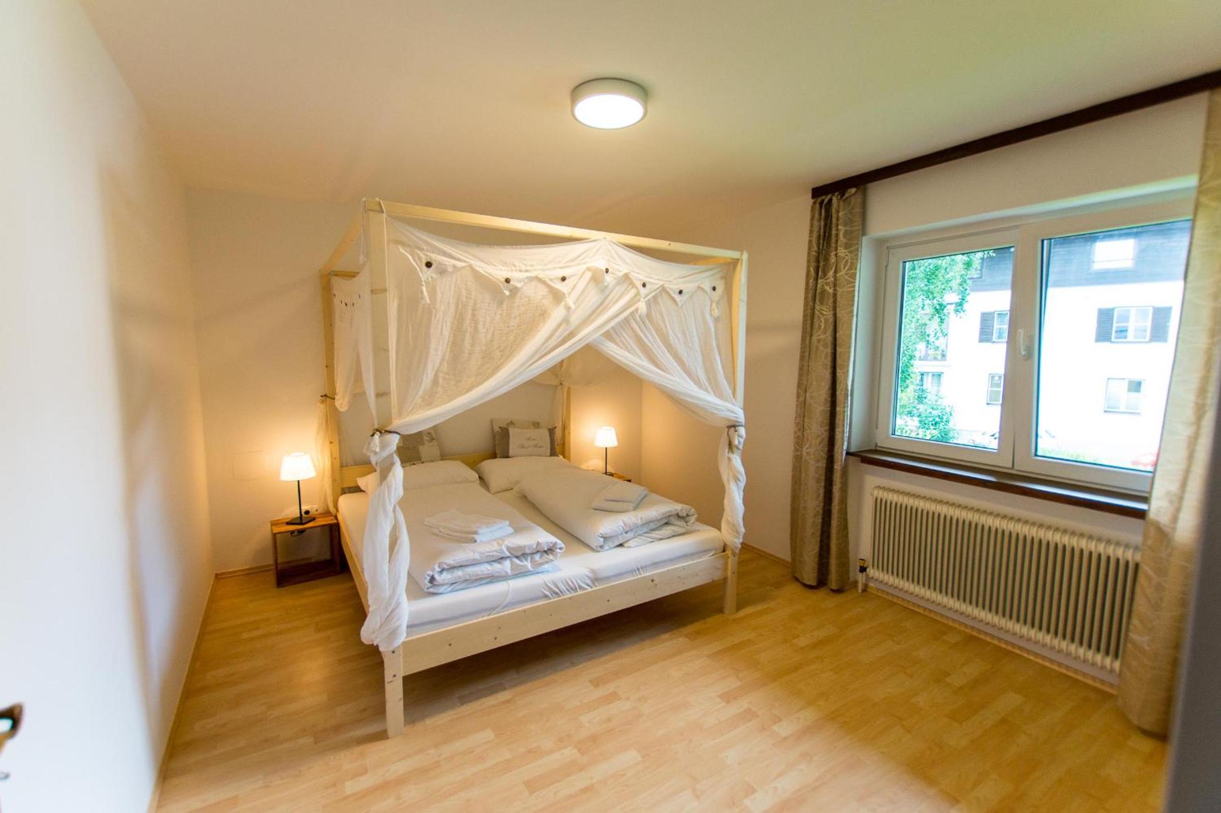 Three-Bedroom Apartment with Lake View photo 1