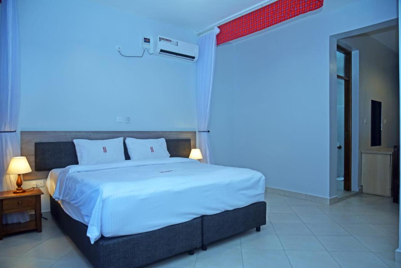 Two-Bedroom Deluxe Apartment with Garden View photo 3