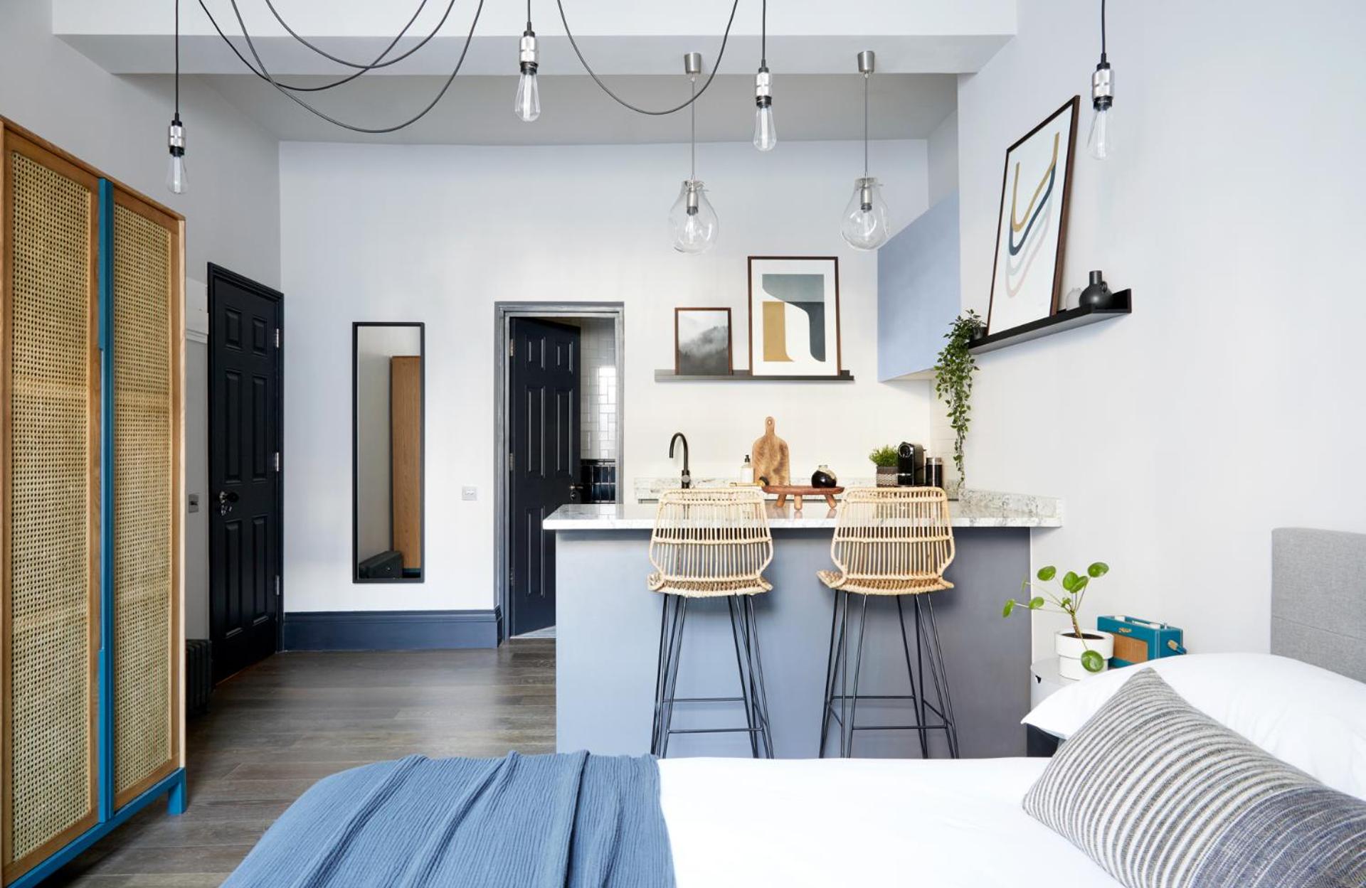 Studio Apartment photo 1