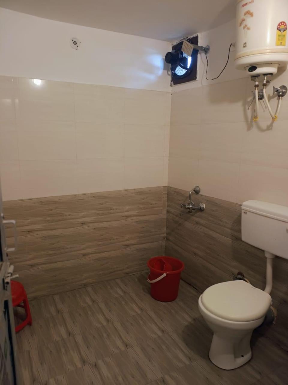 Budget Double Room photo 2