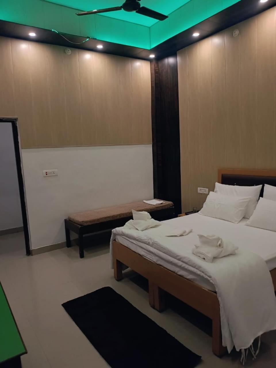 Budget Double Room photo 1