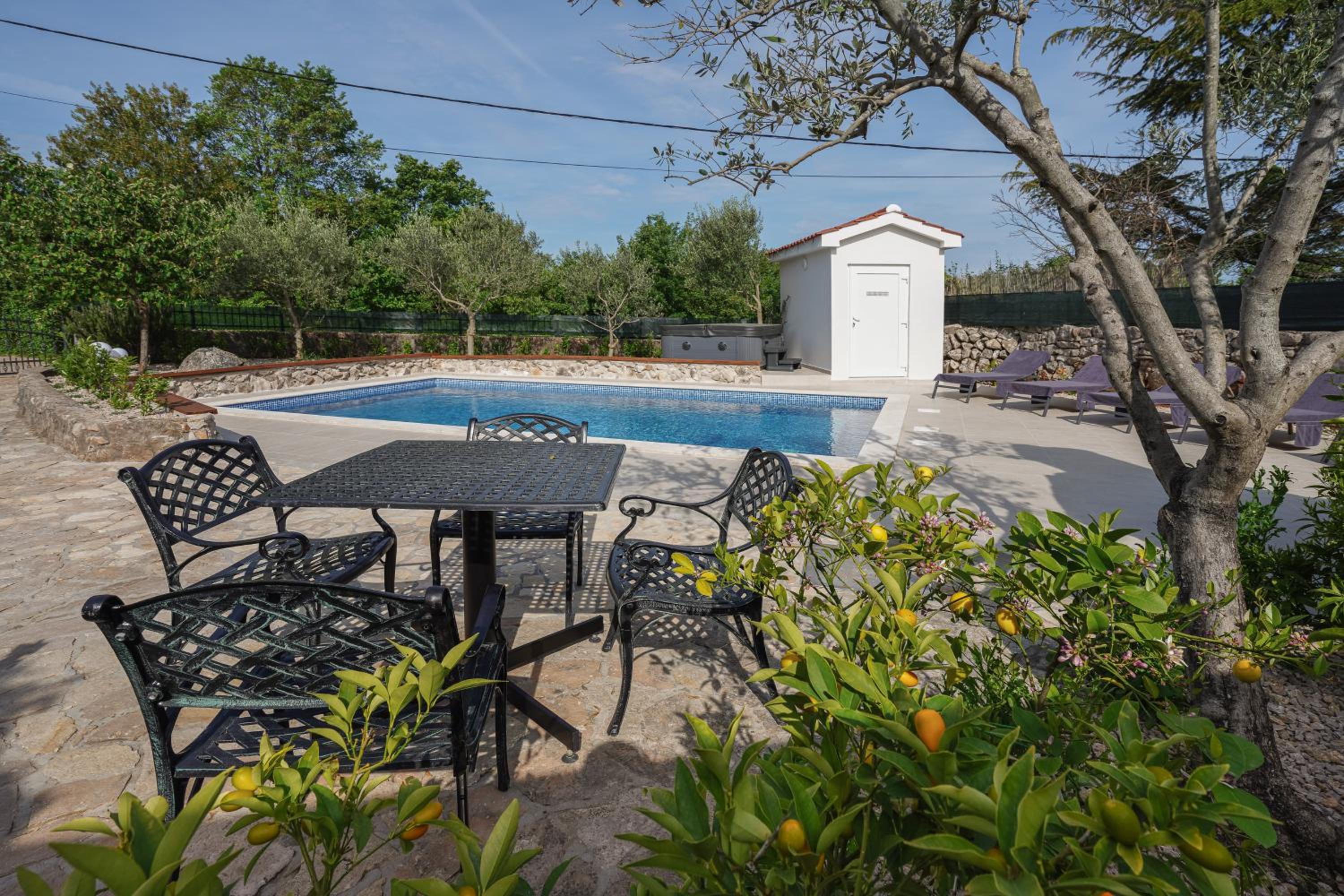 Three-Bedroom Holiday Home  photo 2