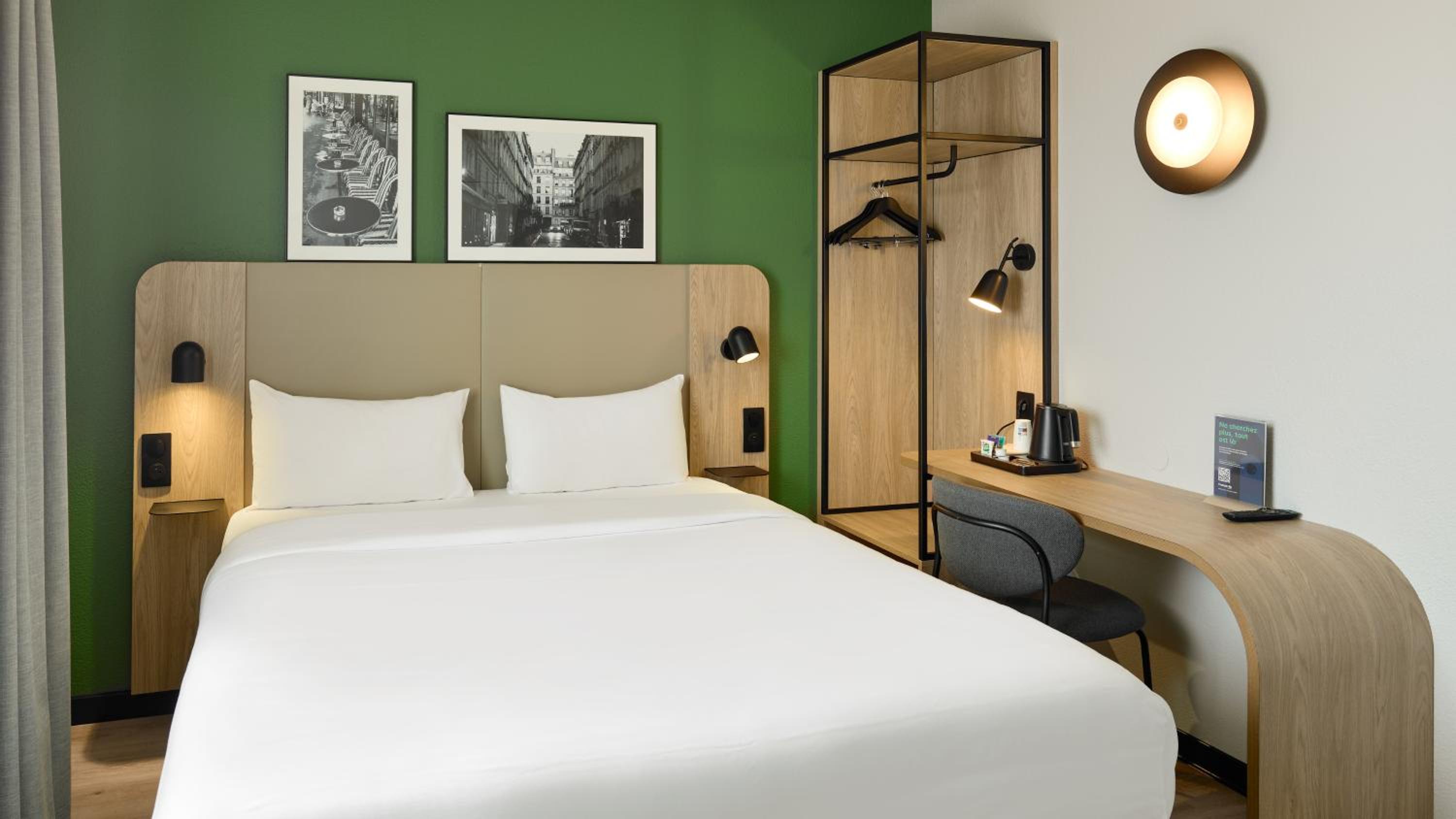 Standard Room - 1 Queen Bed - Photo 1