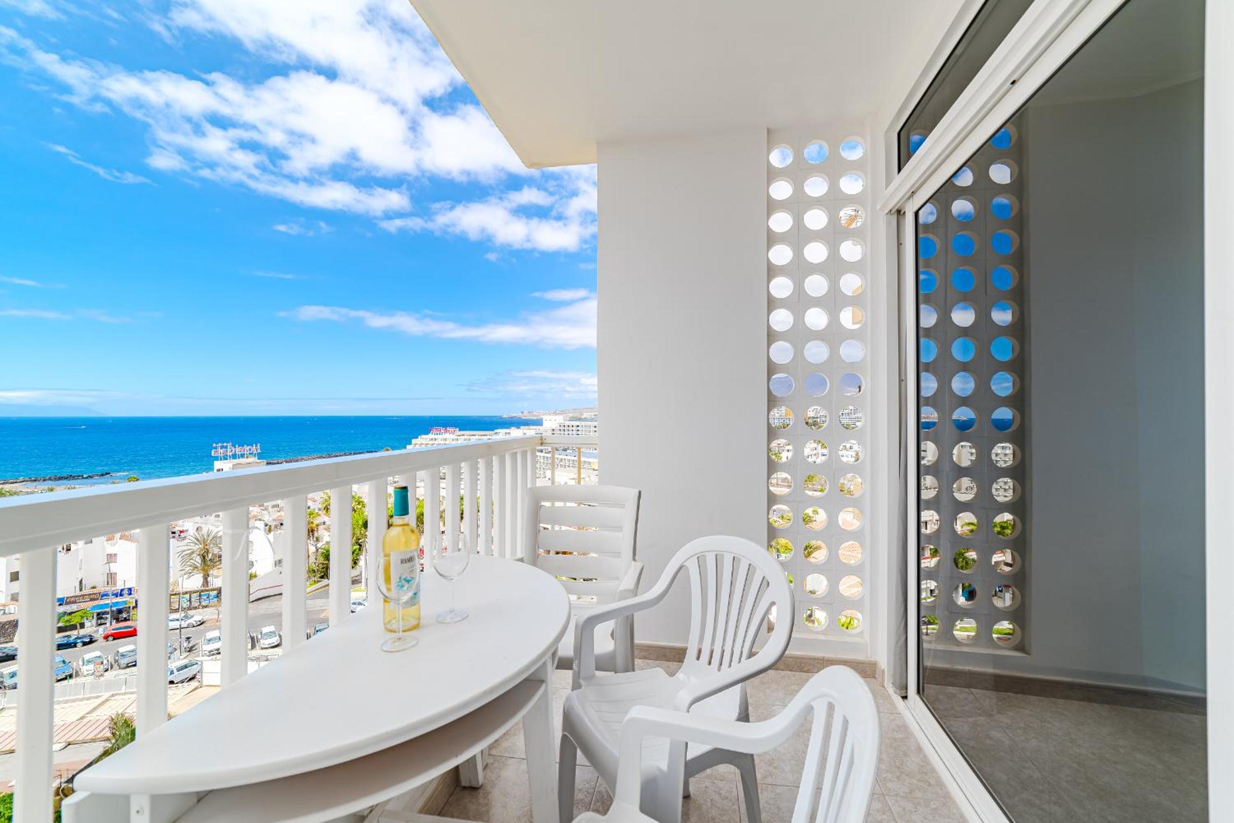 One-Bedroom Apartment with Balcony