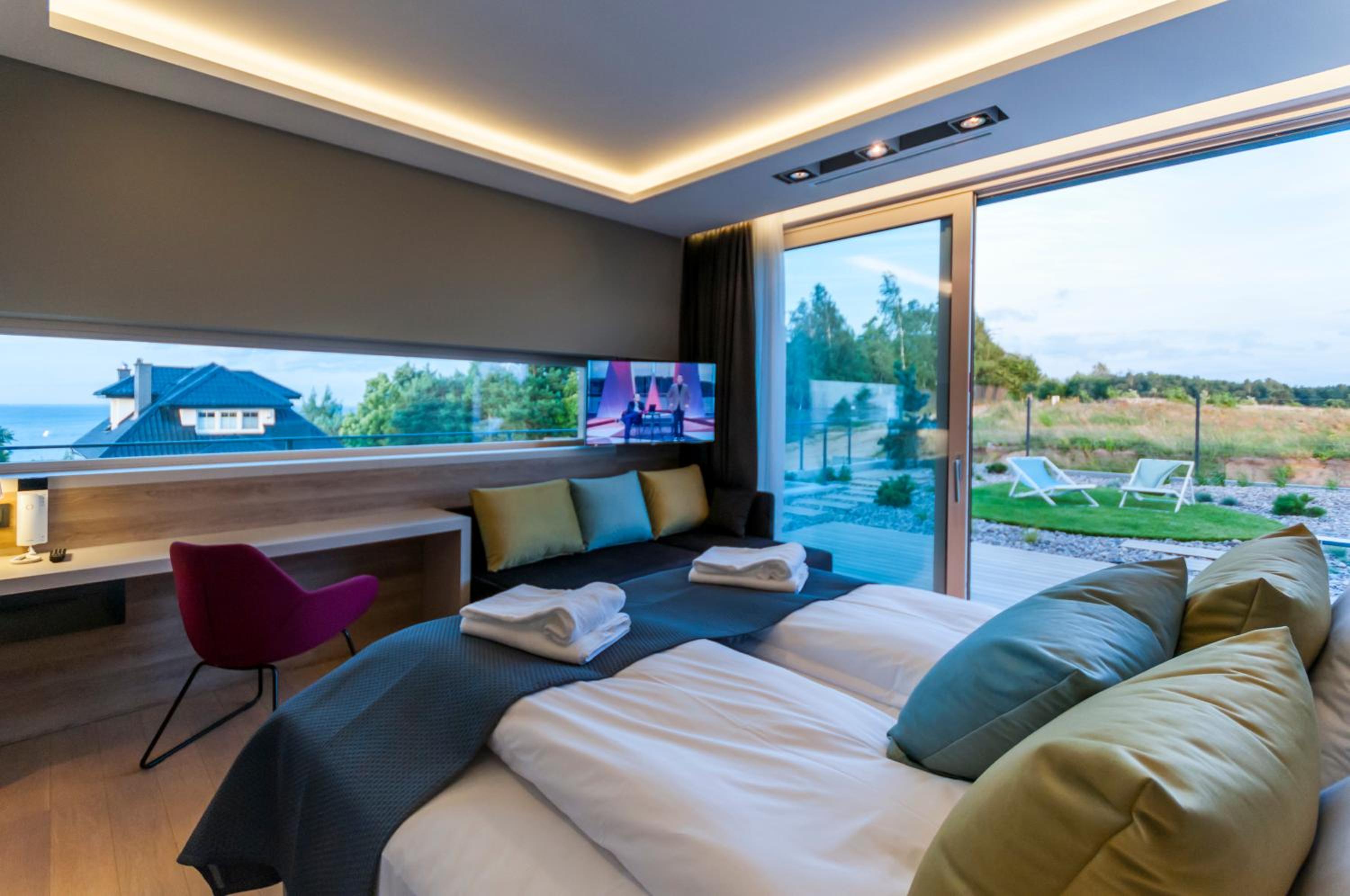 Deluxe Suite with Sea View