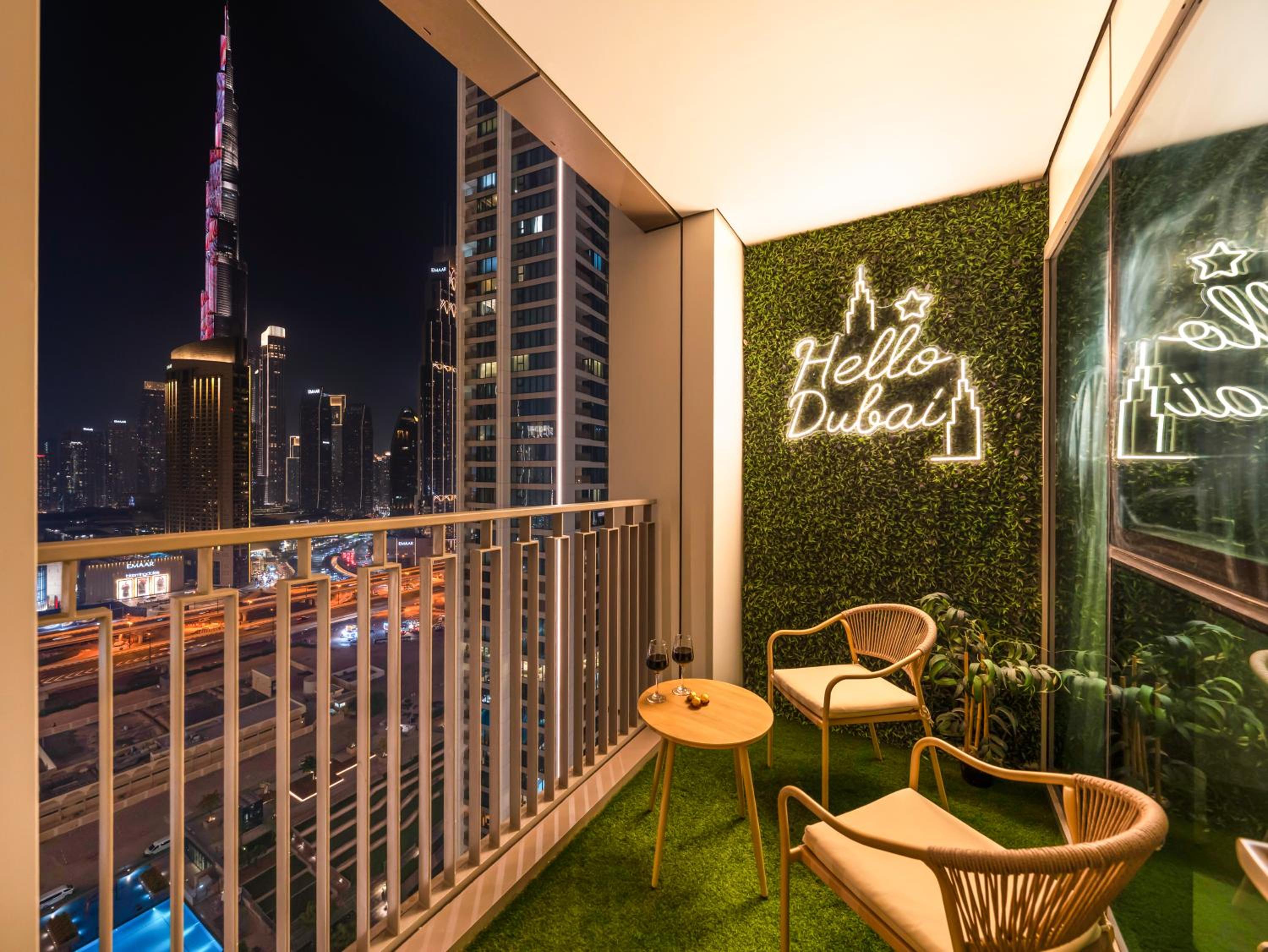 Apartment with View and Balcony photo 1