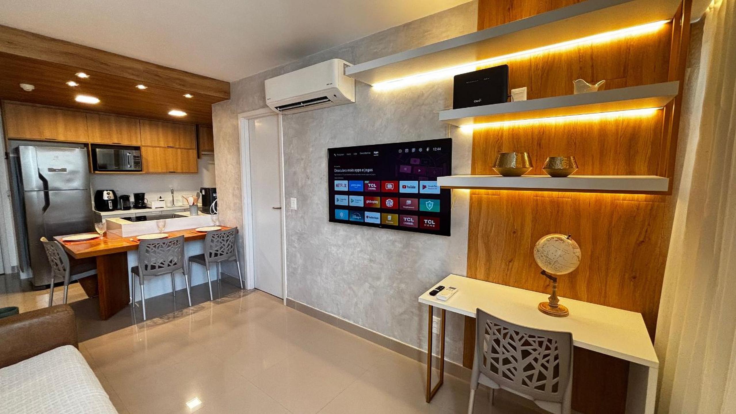Deluxe One-Bedroom Apartment