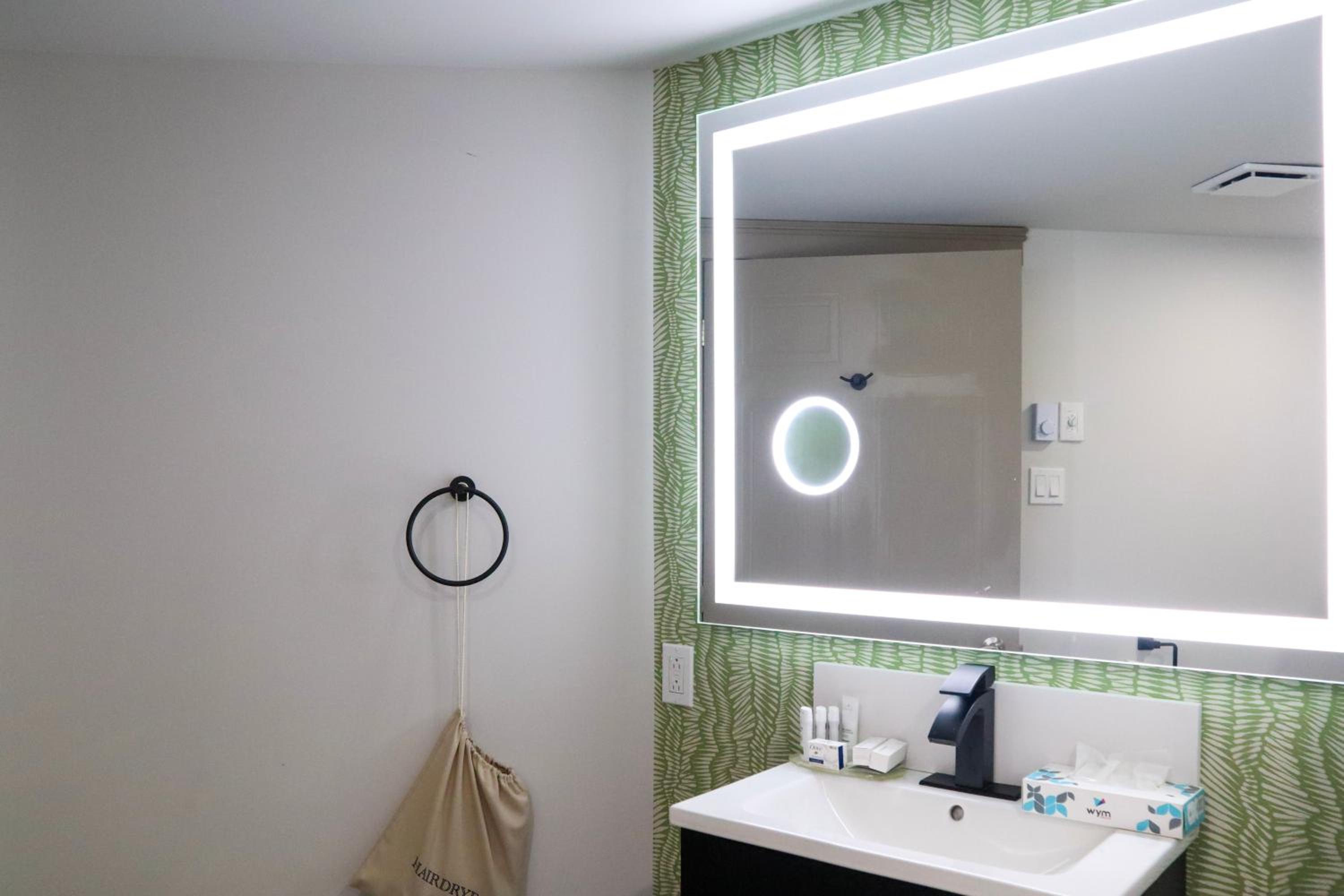 Double Room - Non-Smoking