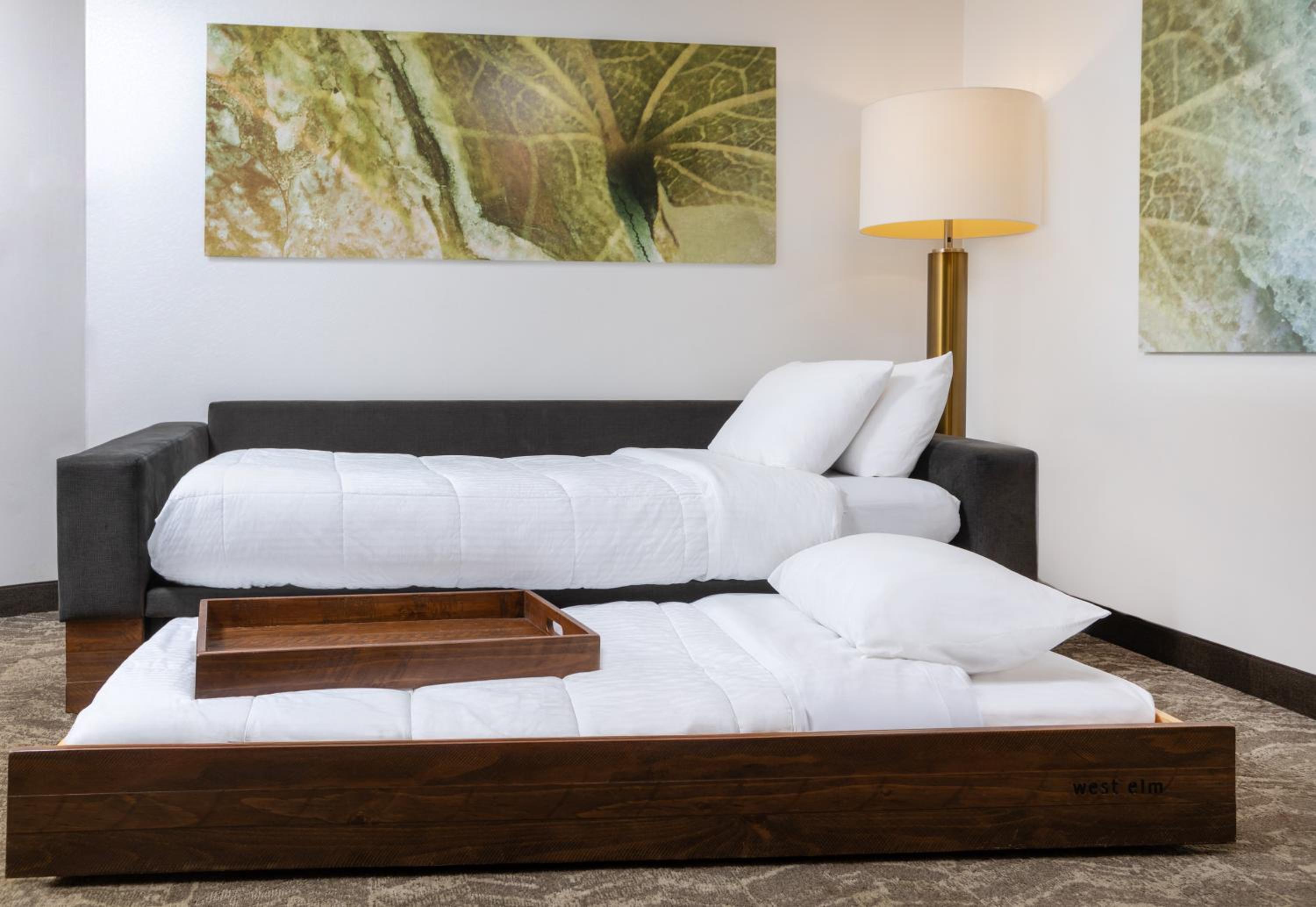 King Studio Room with Sofa Bed and Whirlpool