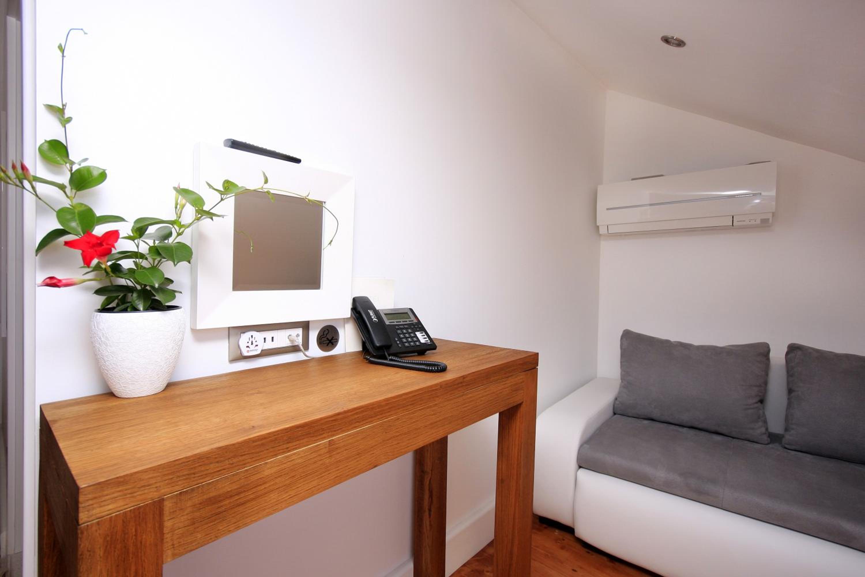 Studio with Sea View - Photo 12