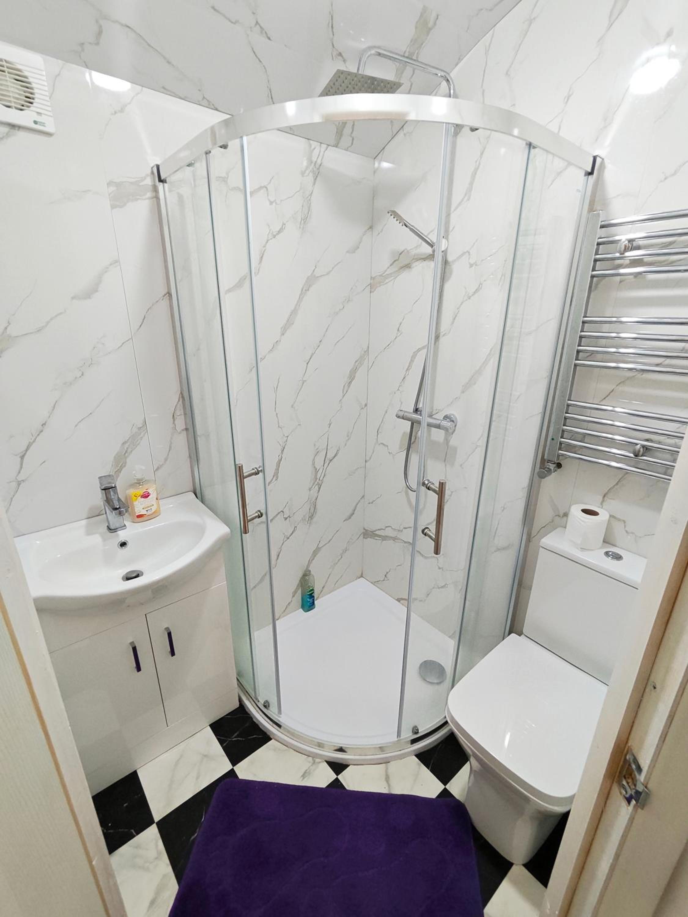Double Room with Private Bathroom photo 1