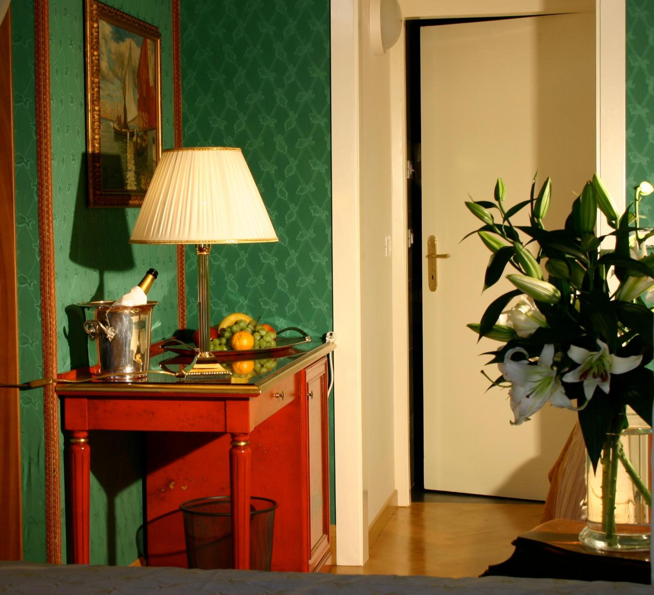 Suite photo 1