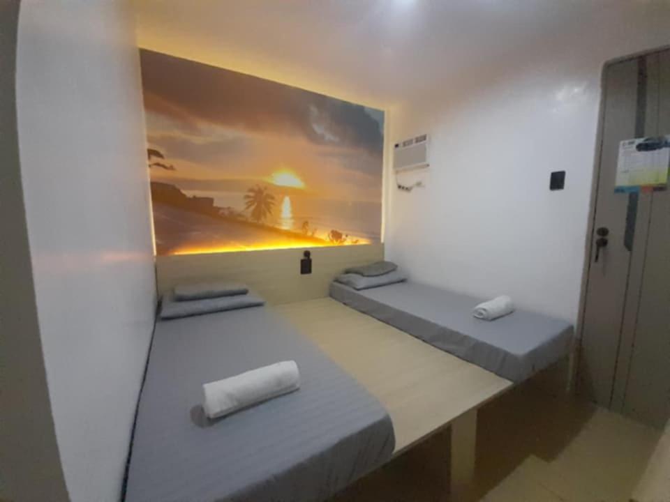 Budget Twin Room photo 3