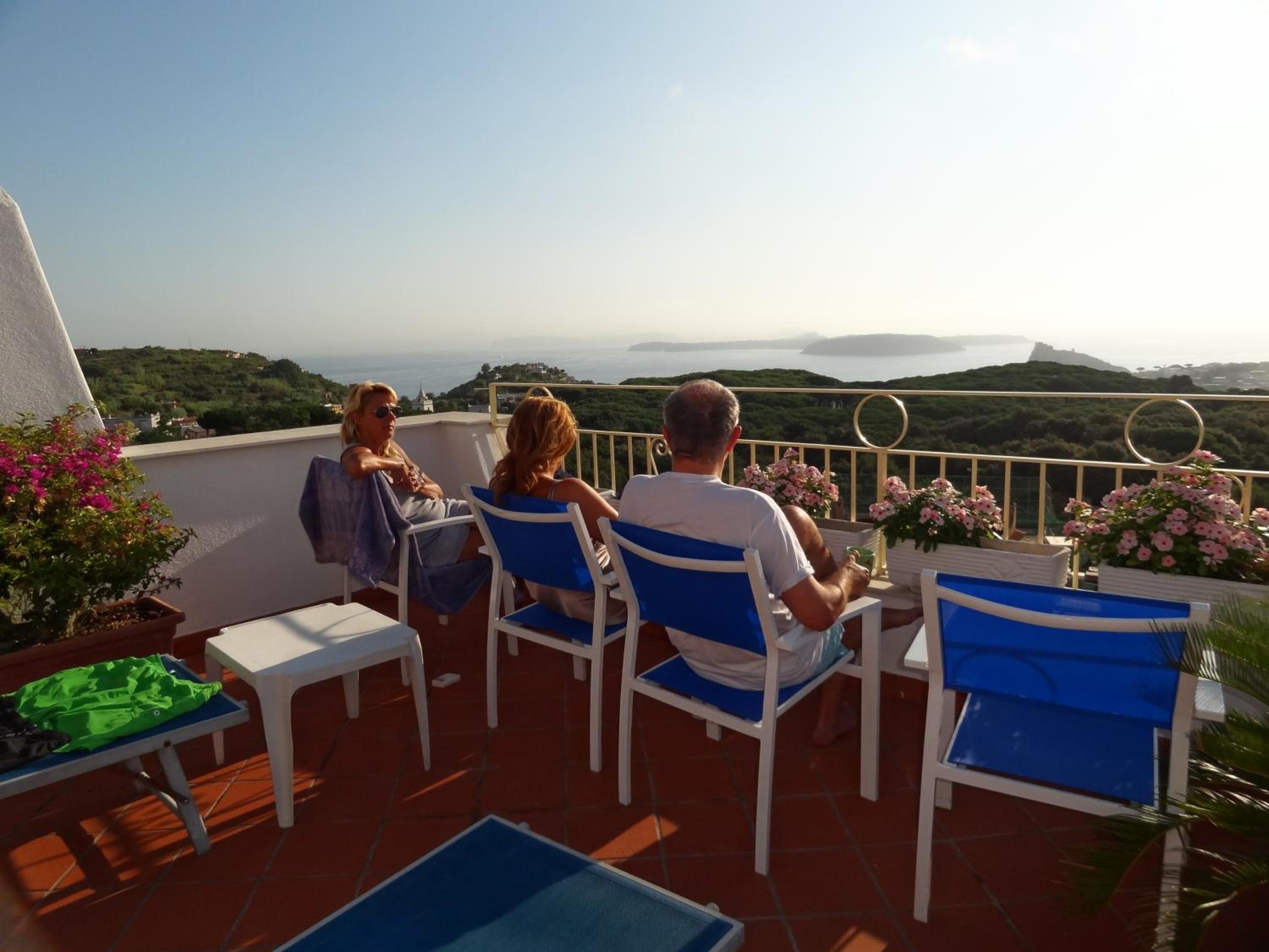 Apartment with Sea View - Photo 18