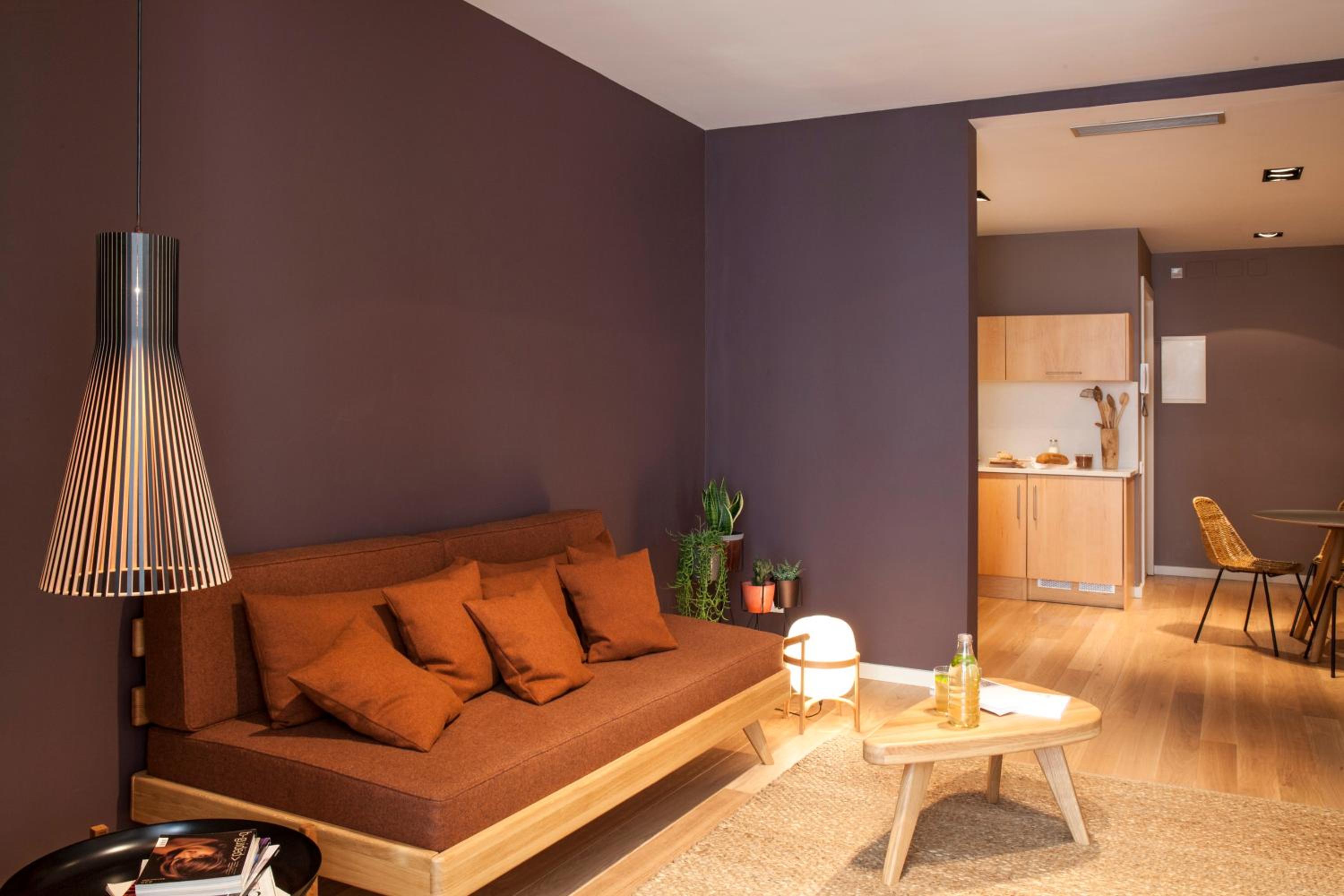 One-Bedroom Apartment with Bathtub and Inner courtyard view (II) photo 2